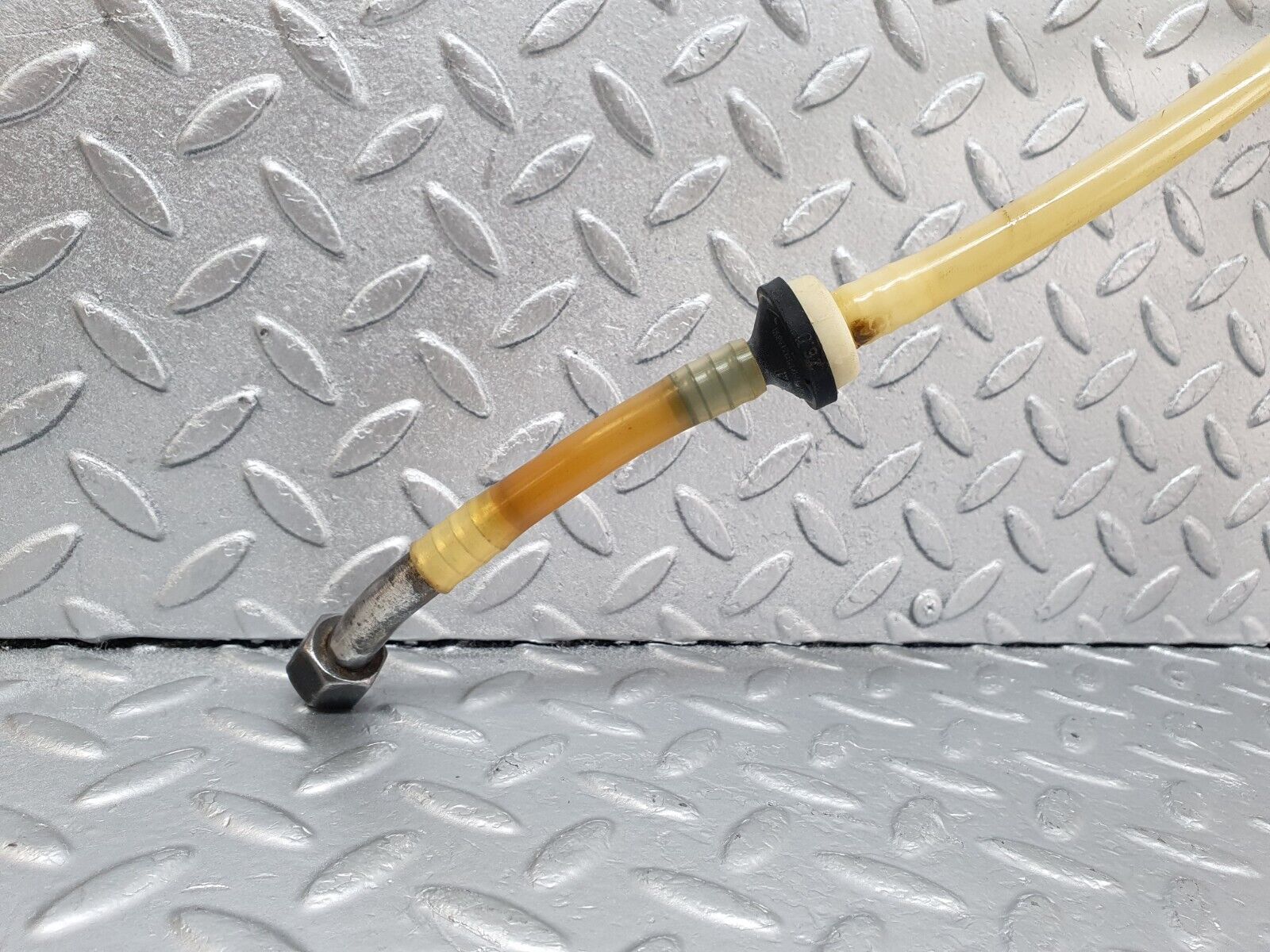 43716 Mercedes-Benz C126 380SEC Coupe Brake Servo Vacuum Pipe 1269971781