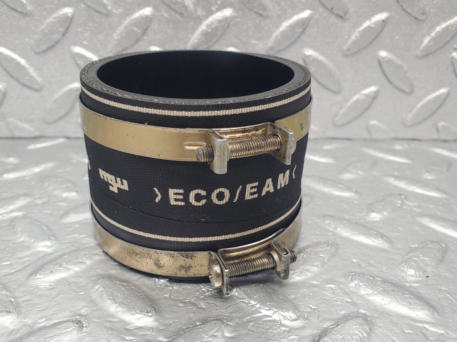 46184 Mercedes-Benz W124 280E Air Intake Manifold Hose 1041411783