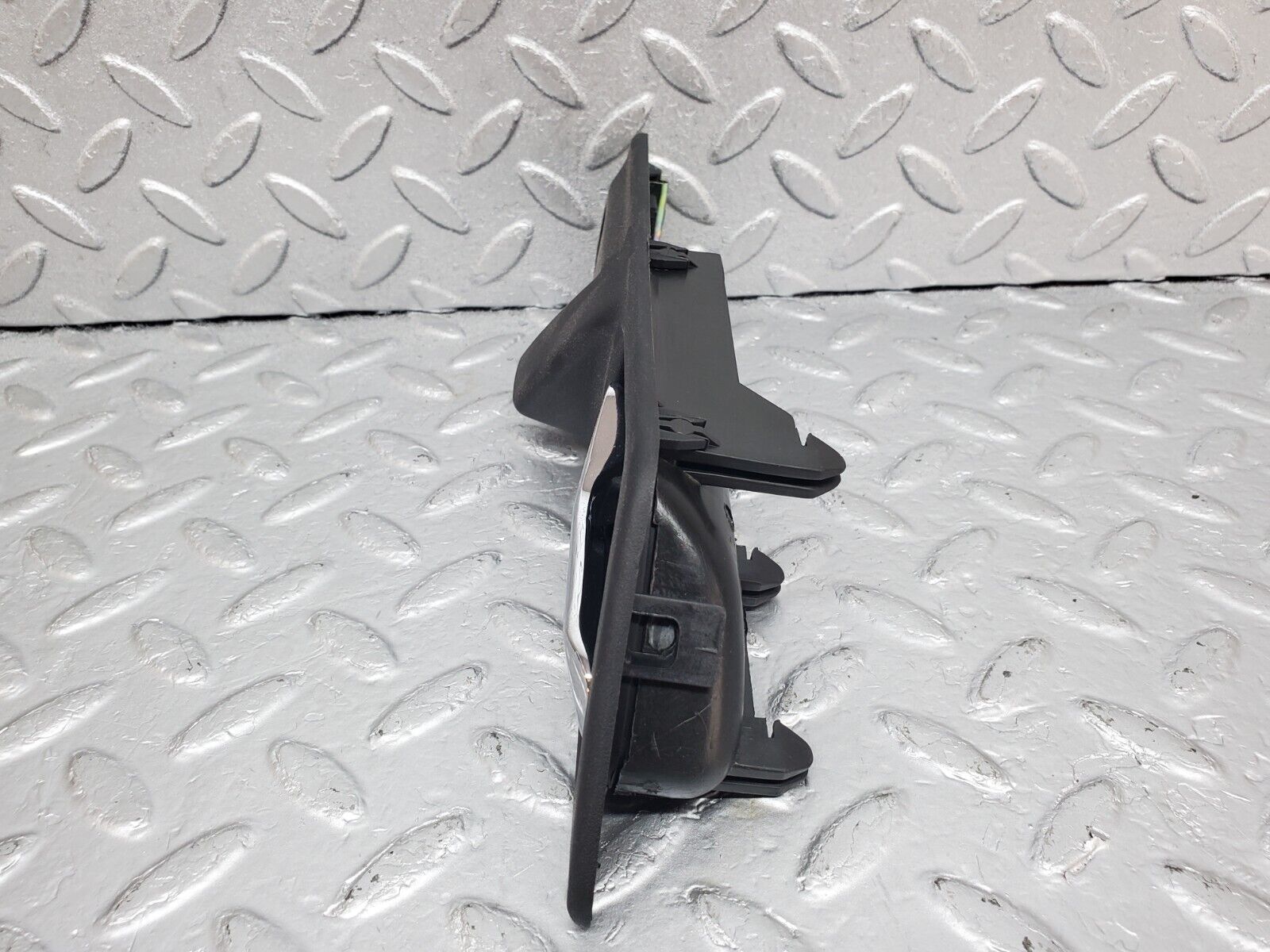 44744 Mercedes-Benz W124 220E Interior Door Handle Rear Left 1247600161