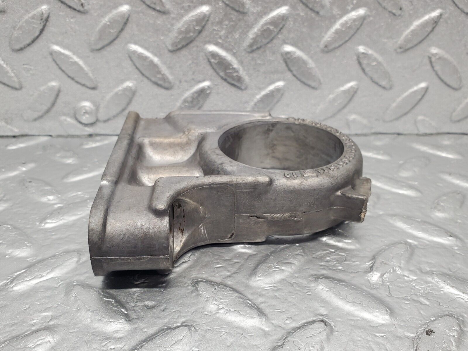 46264 Mercedes-Benz W126 420SE Camshaft Tower Bearing 1160515118