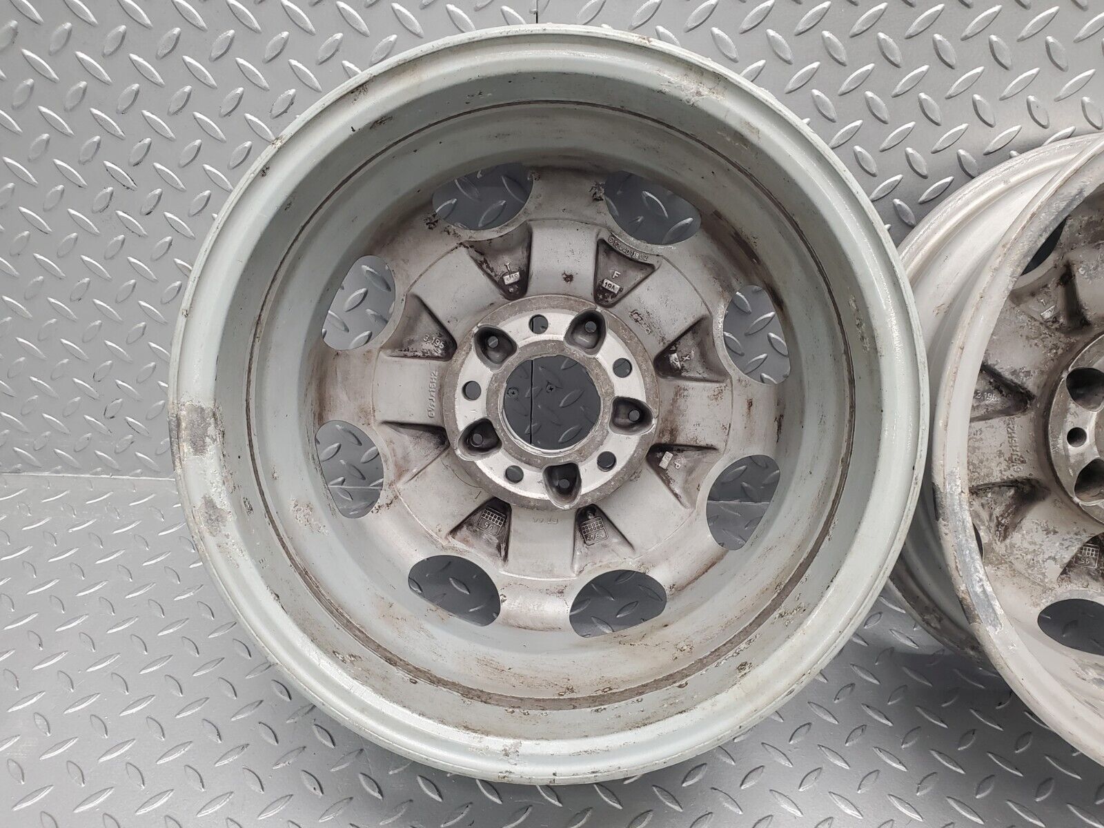 46103 Mercedes-Benz Alloy Wheel Set 6.5Jx15H2 ET44 1244011802