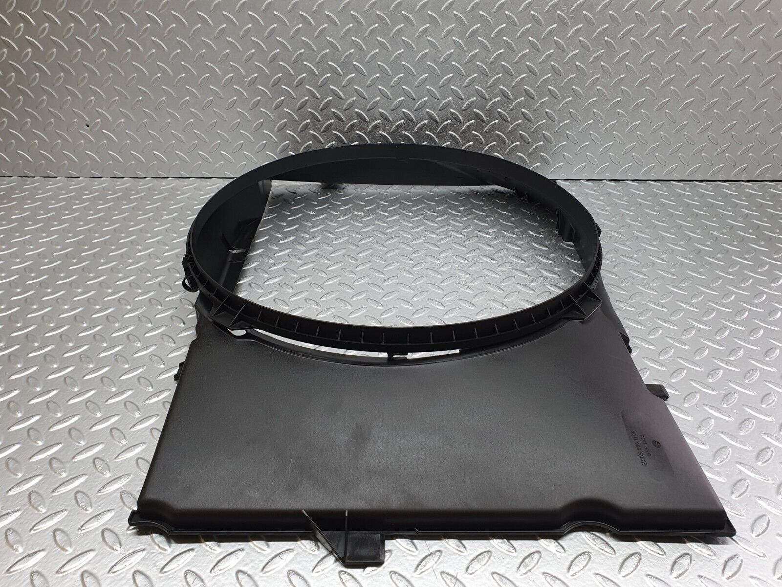 42181 Mercedes-Benz R129 320SL Radiator Fan Shroud Cover 129505115 1295050155