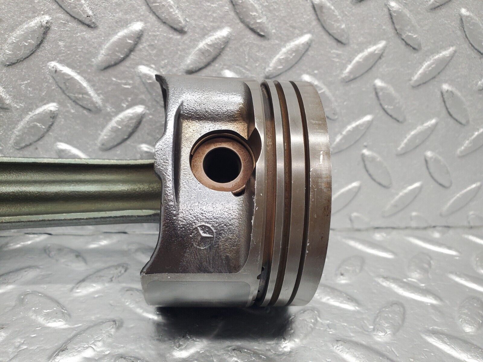 46225 Mercedes-Benz W124 280E Piston With Connecting Rod 1/94 B 74