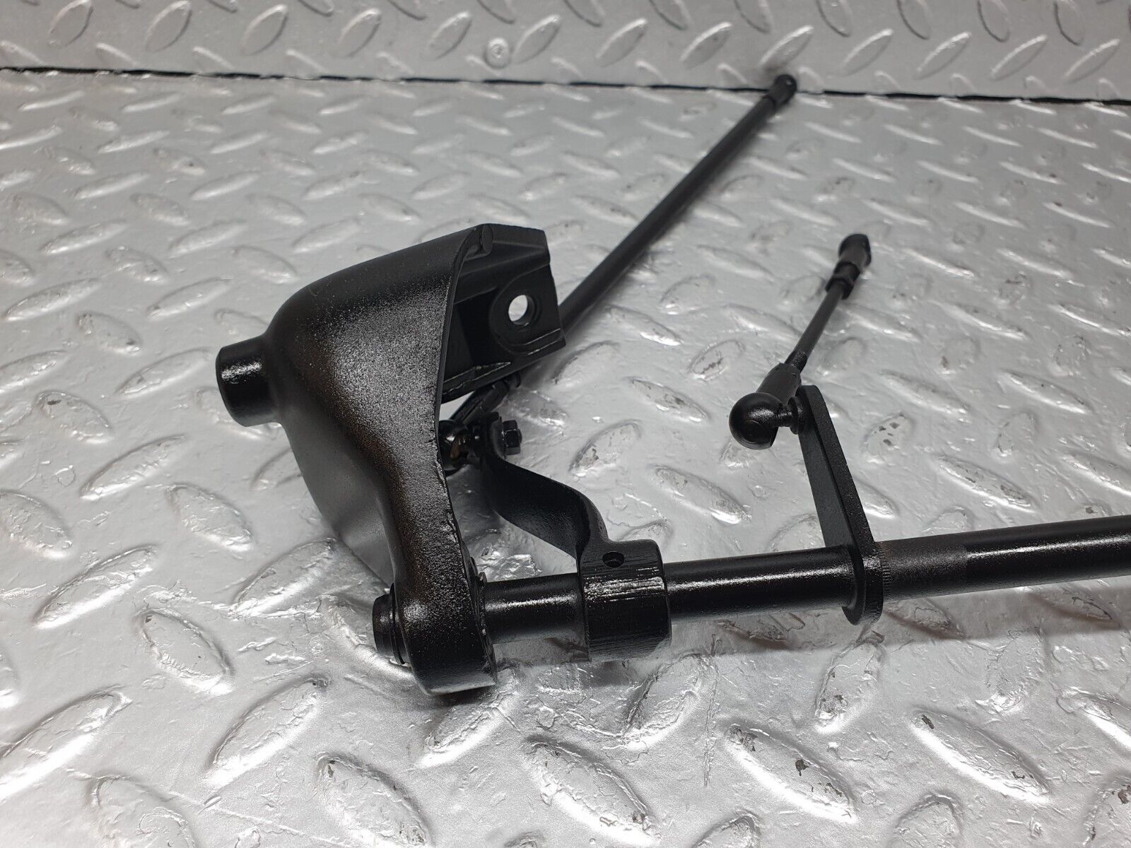 43445 Mercedes-Benz W108 280SE Throttle Linkage 1290721601