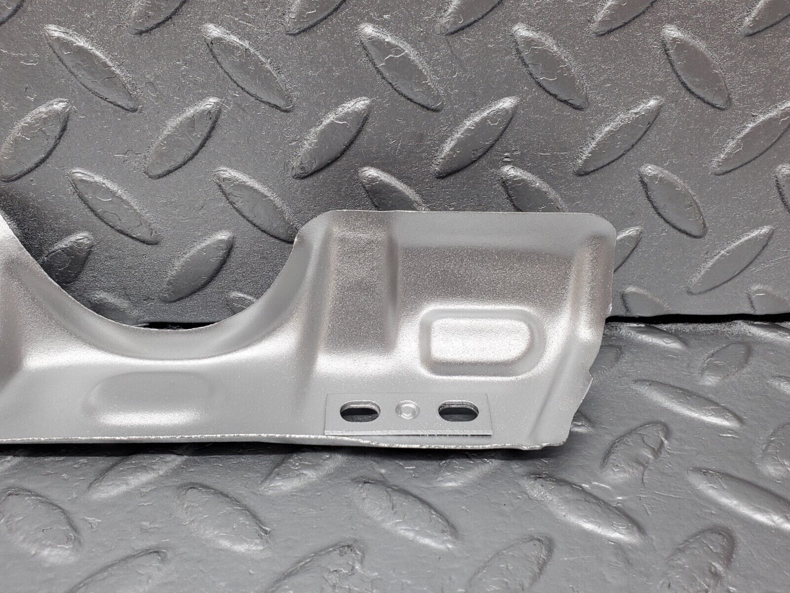 45900 Mercedes-Benz W126 420SE Exhaust Manifold Heat Shield