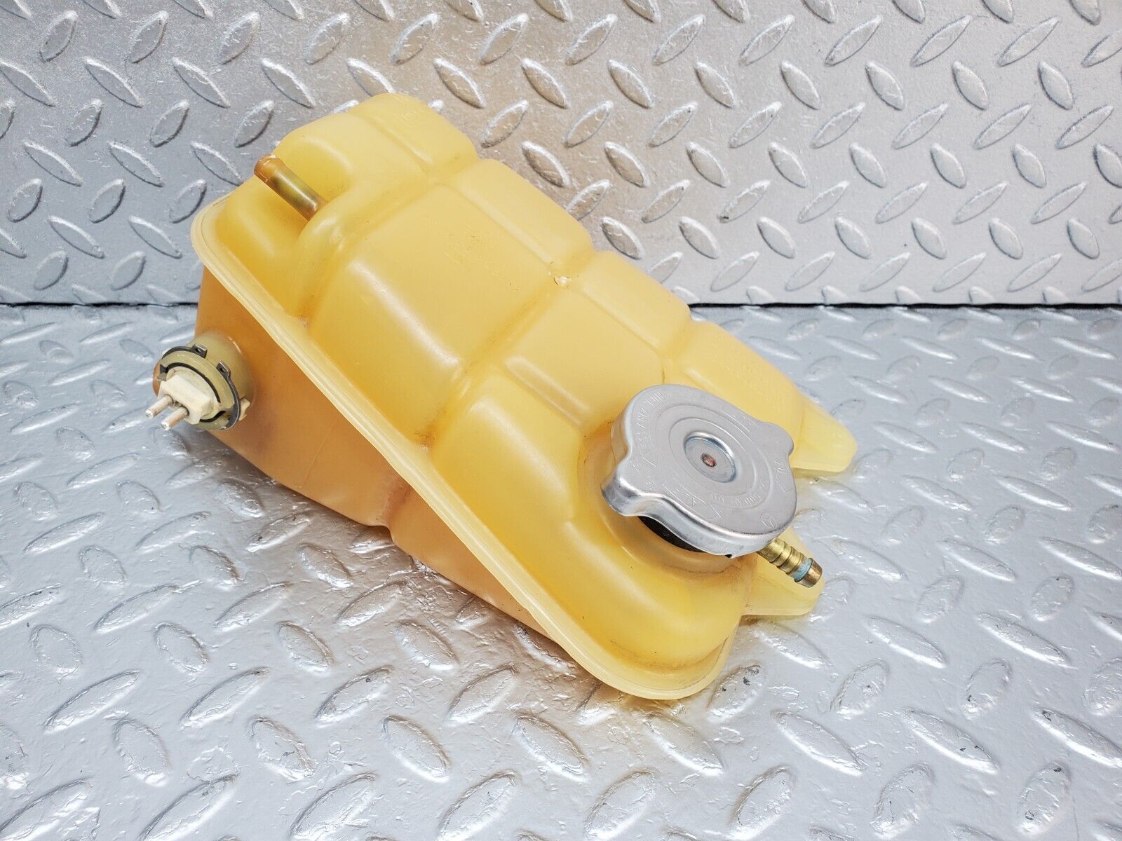 45566 Mercedes-Benz W126 420SE Coolant Reservoir Tank 1265001549 1245000106
