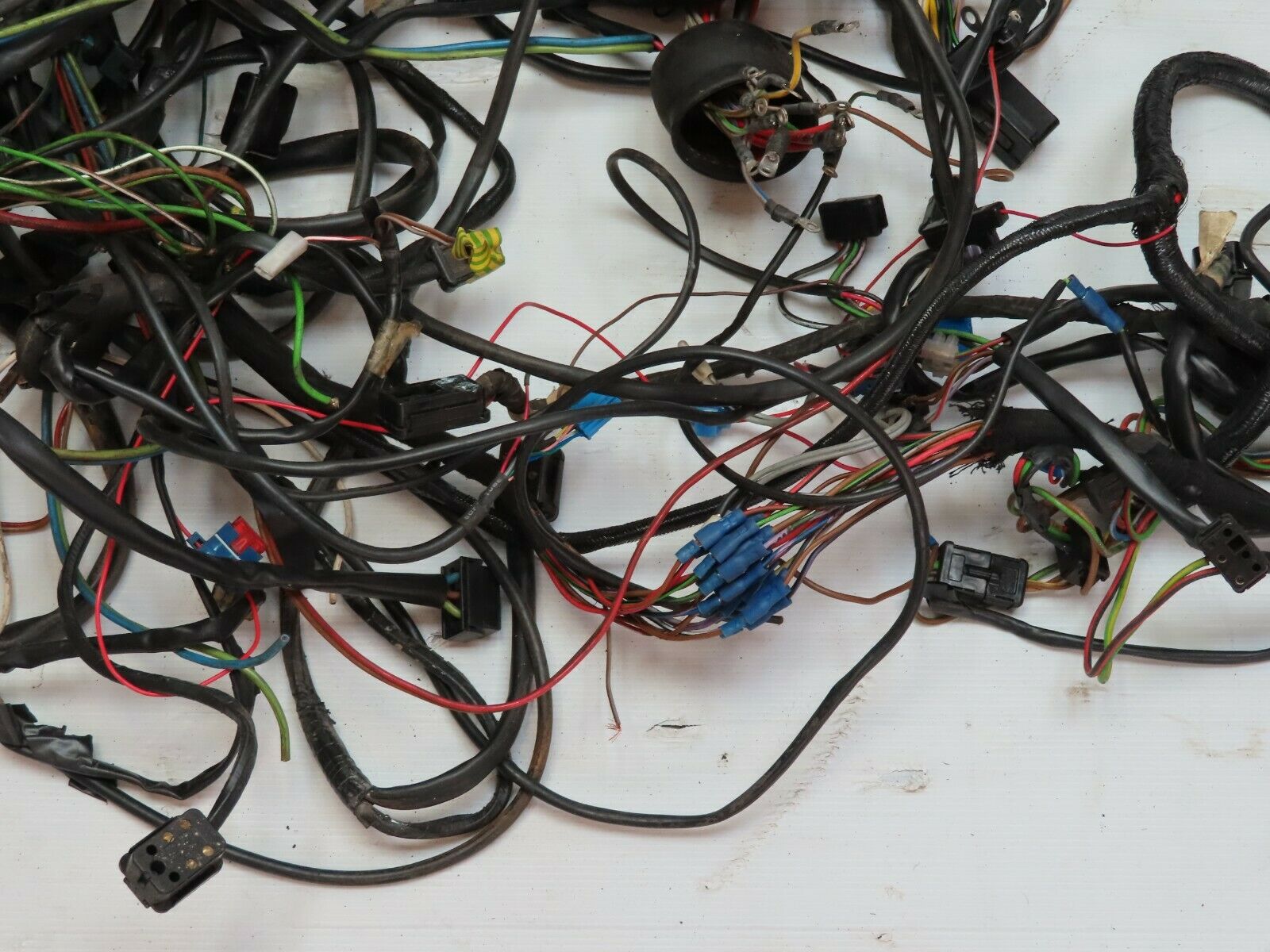5100 Mercedes-Benz R107 350SL Engine Chassis Body Wire Wiring Harness