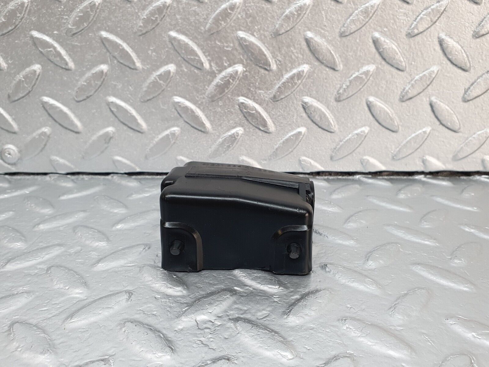 42935 Mercedes-Benz W201 190 2.0L Hood Bonnet Lock Cover 2018890025