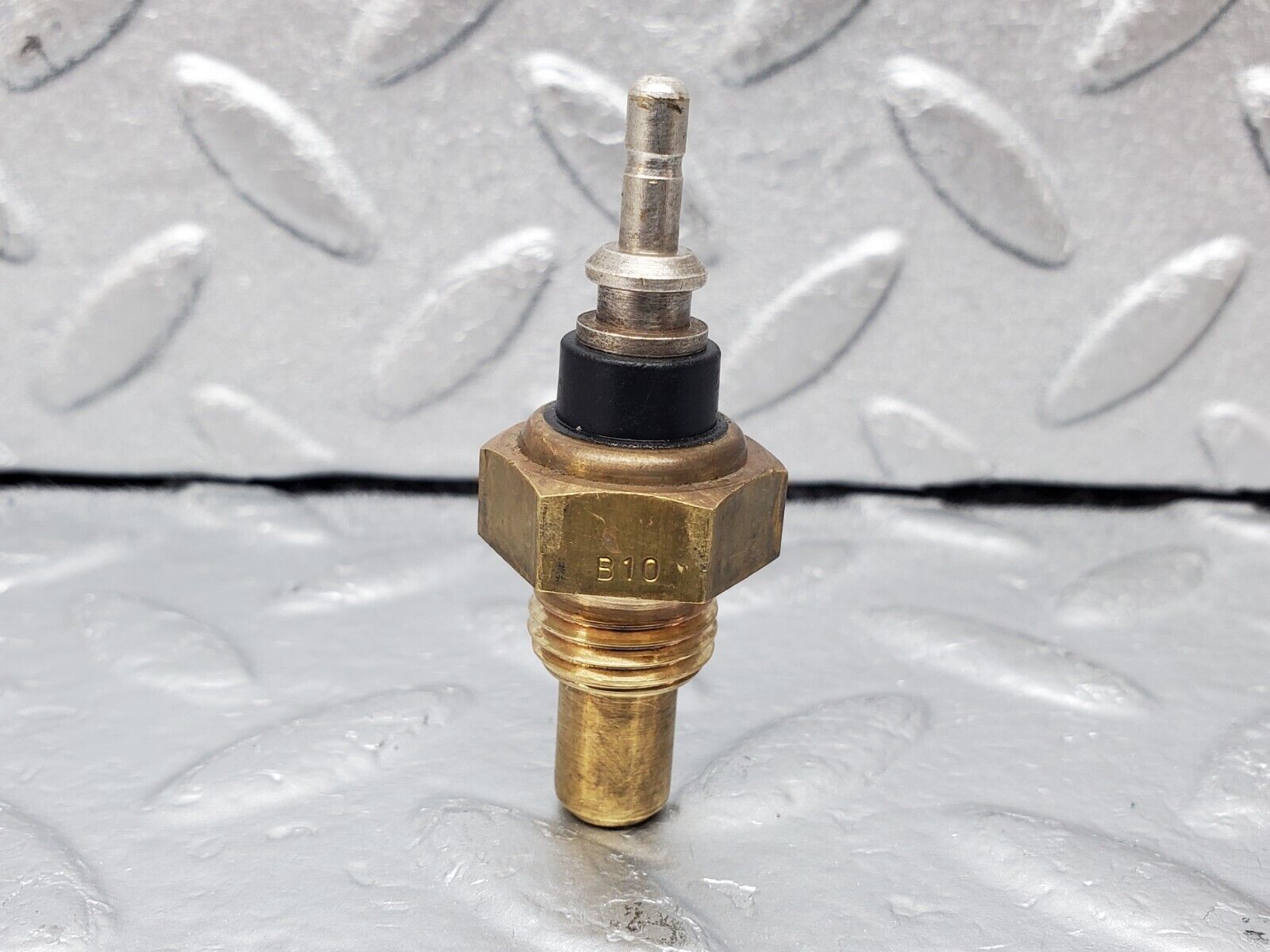 45342 Mercedes-Benz 280E M110.983 Coolant Temperature Sensor FAE 32220