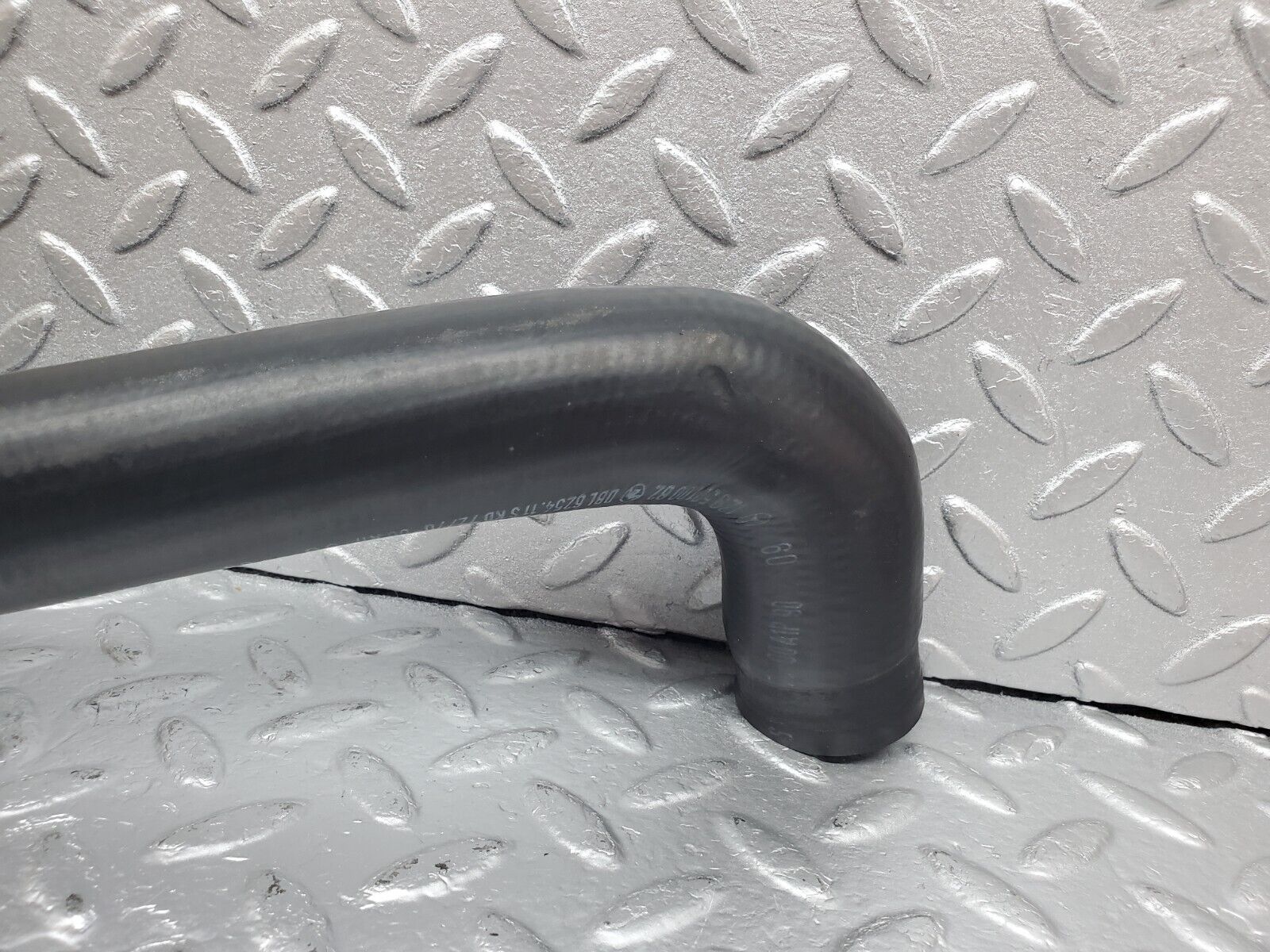 45105 Mercedes-Benz R129 300SL Coupe Radiator Lower Coolant Hose 1295010082