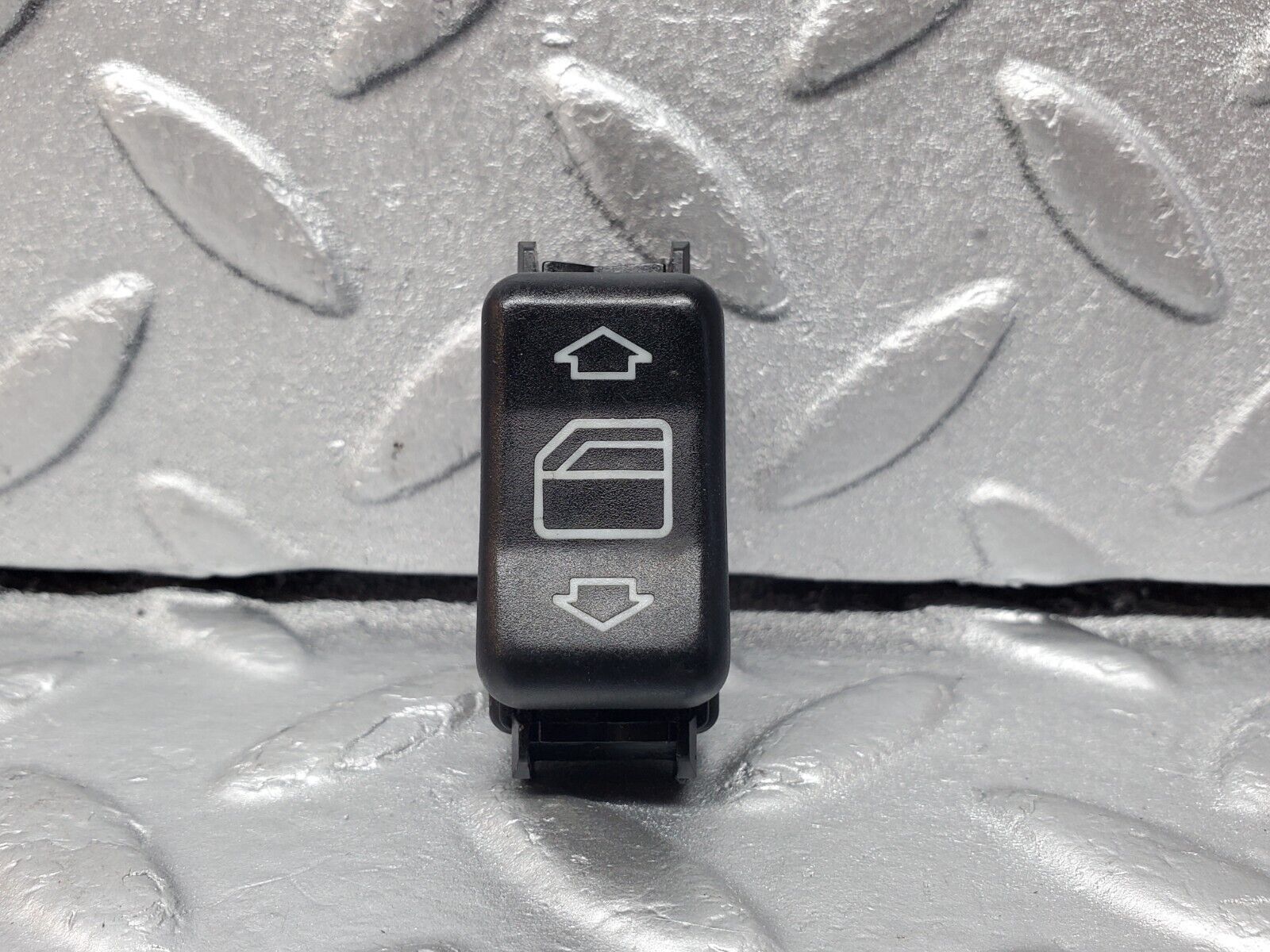 45667 Mercedes-Benz W126 420SE Electric Window Switch Left 1248204610