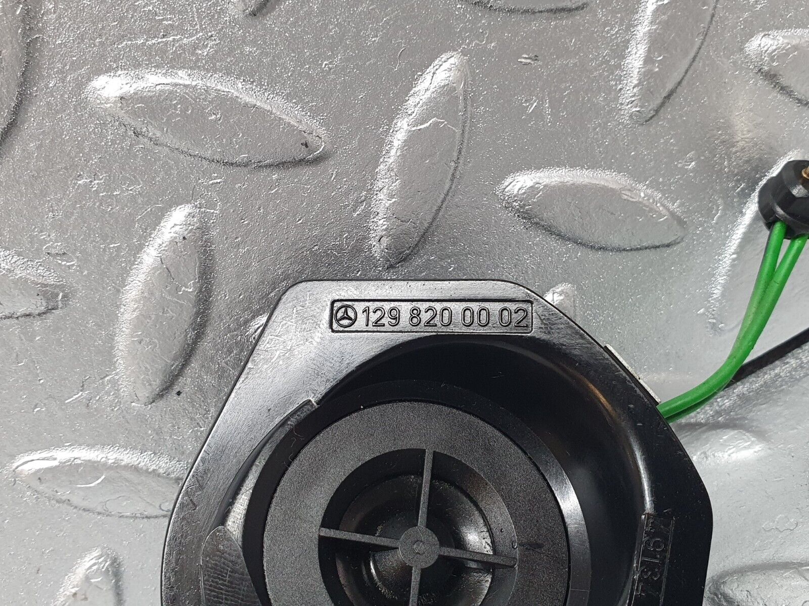 42400 Mercedes-Benz R129 320SL Coupe Dashboard Tweeter Speaker 1298200002