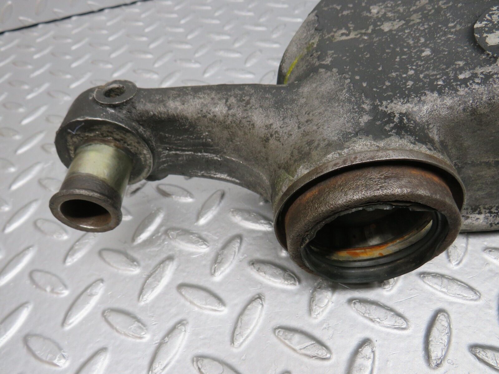 39312 Mercedes-Benz R107 500SL Trailing Arm Control Arm Rear Right 1263520504