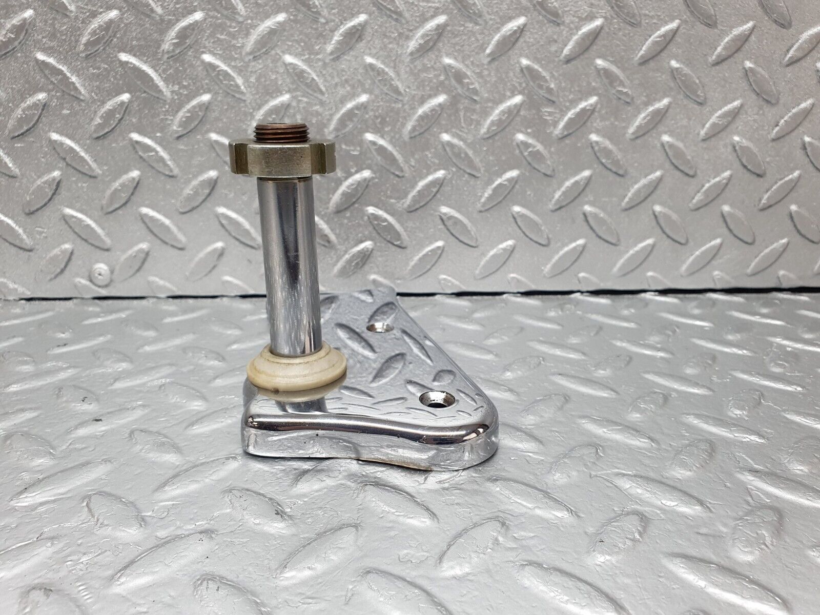 43330 Mercedes-Benz W108 280SE Front Left Seat Chrome