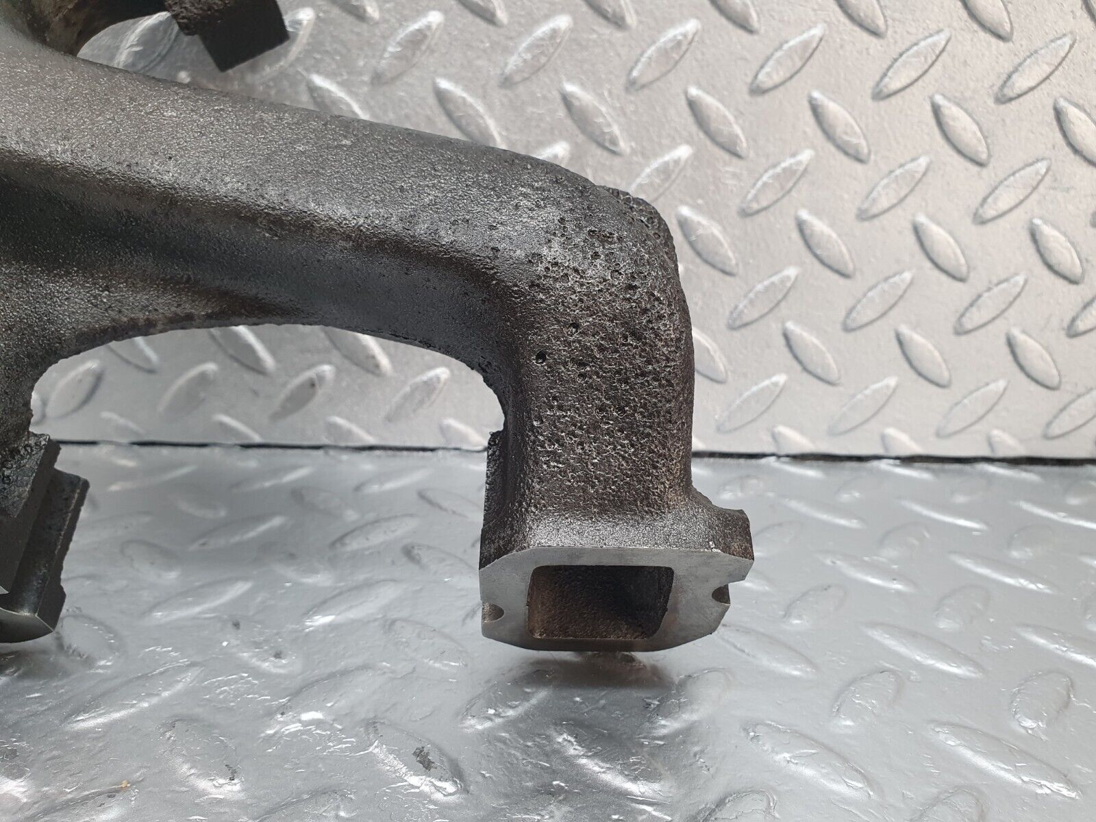 43318 Mercedes-Benz W108 280SE Exhaust Manifold Cylinder 1-3 1291420102