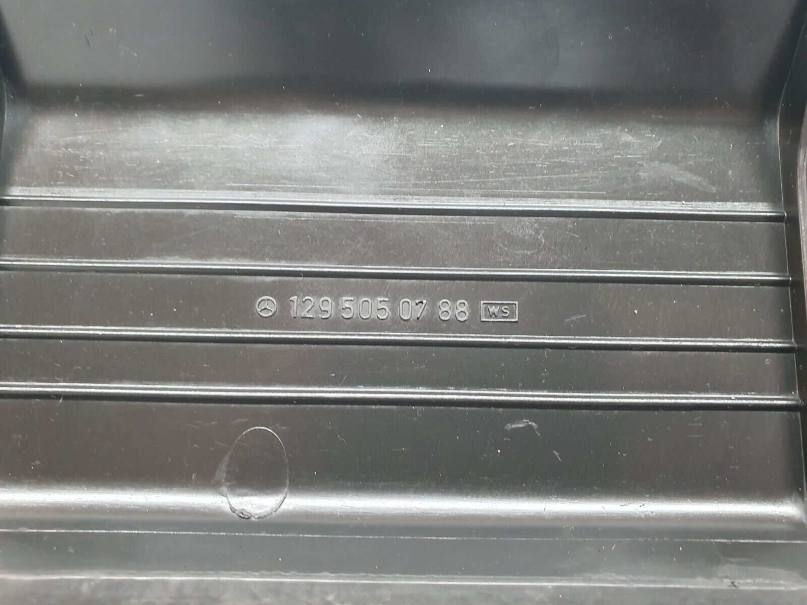 42437 Mercedes-Benz R129 320SL Coupe Radiator Bottom Cover 1295050788