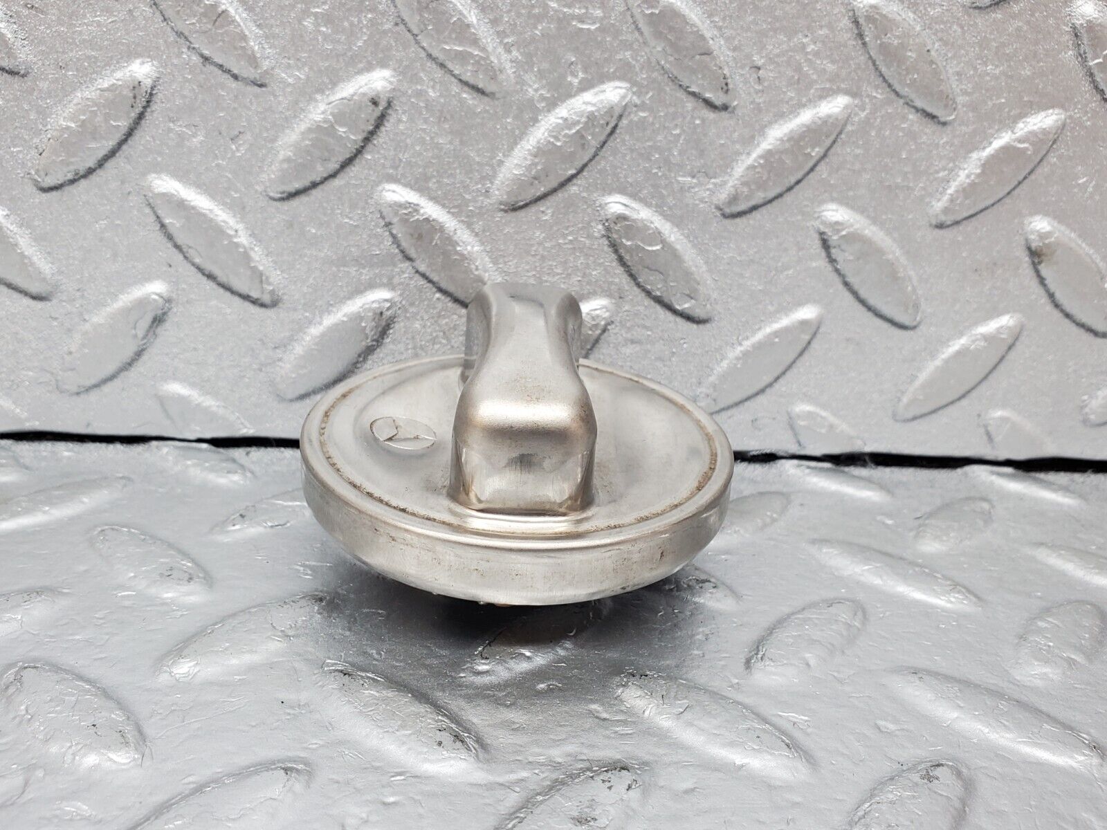 44826 Mercedes-Benz W124 220E Fuel Tank Cap 1244700005