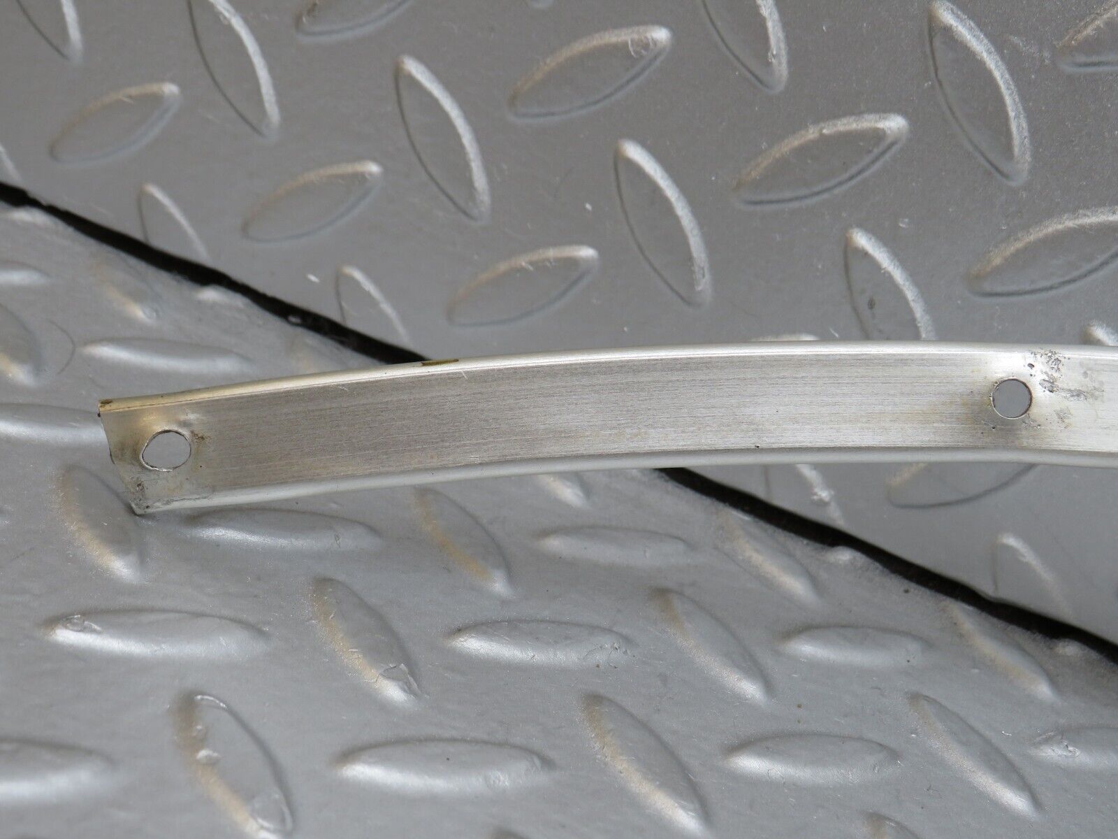 35623 Mercedes-Benz R107 280SL Hardtop Interior Roof Chrome