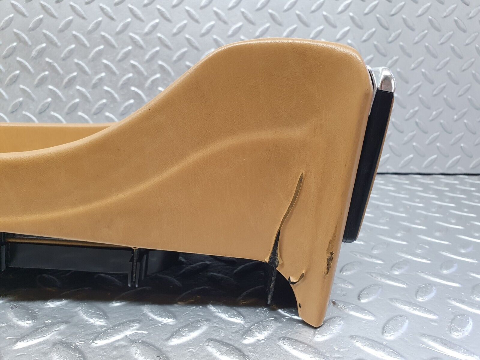43784 Mercedes-Benz C126 380SEC Coupe Rear Centre Console 1268430707 1268430607