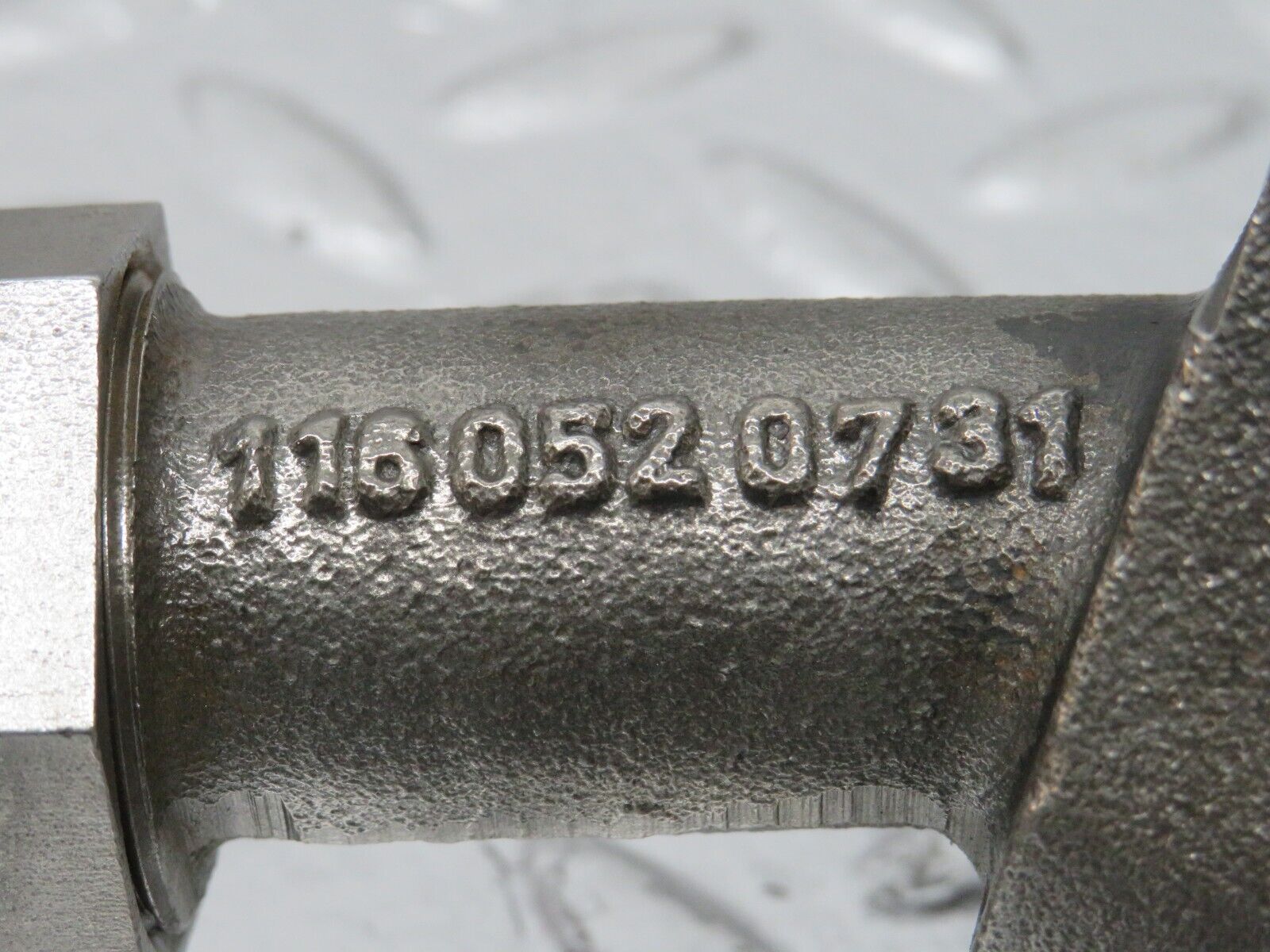 33069 Mercedes-Benz C107 R107 350 V8 Timing Chain Tensioner 1160520731