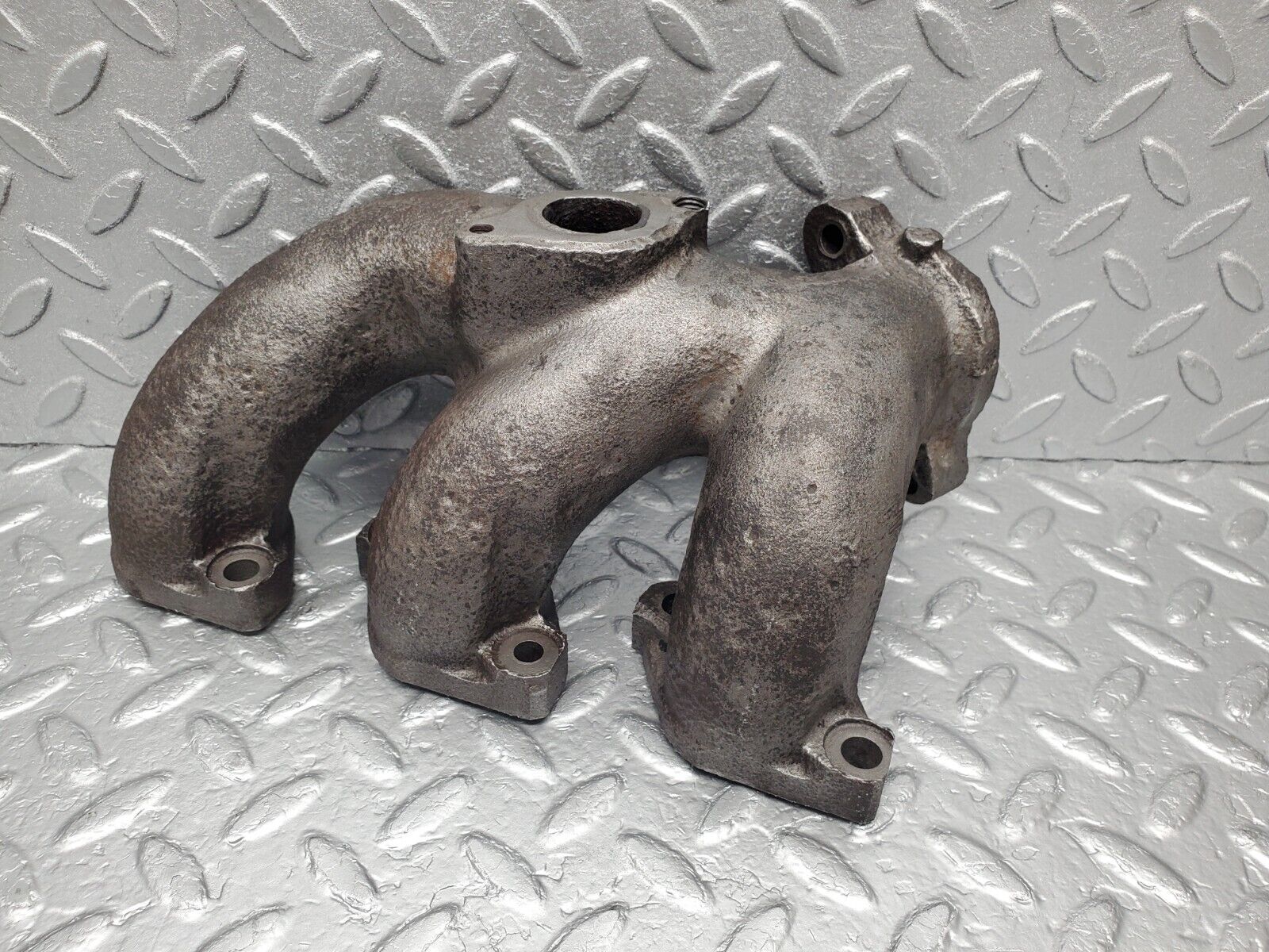 46706 Mercedes-Benz C123 280CE Coupe Exhaust Manifold Cylinder 1-3 1101424302