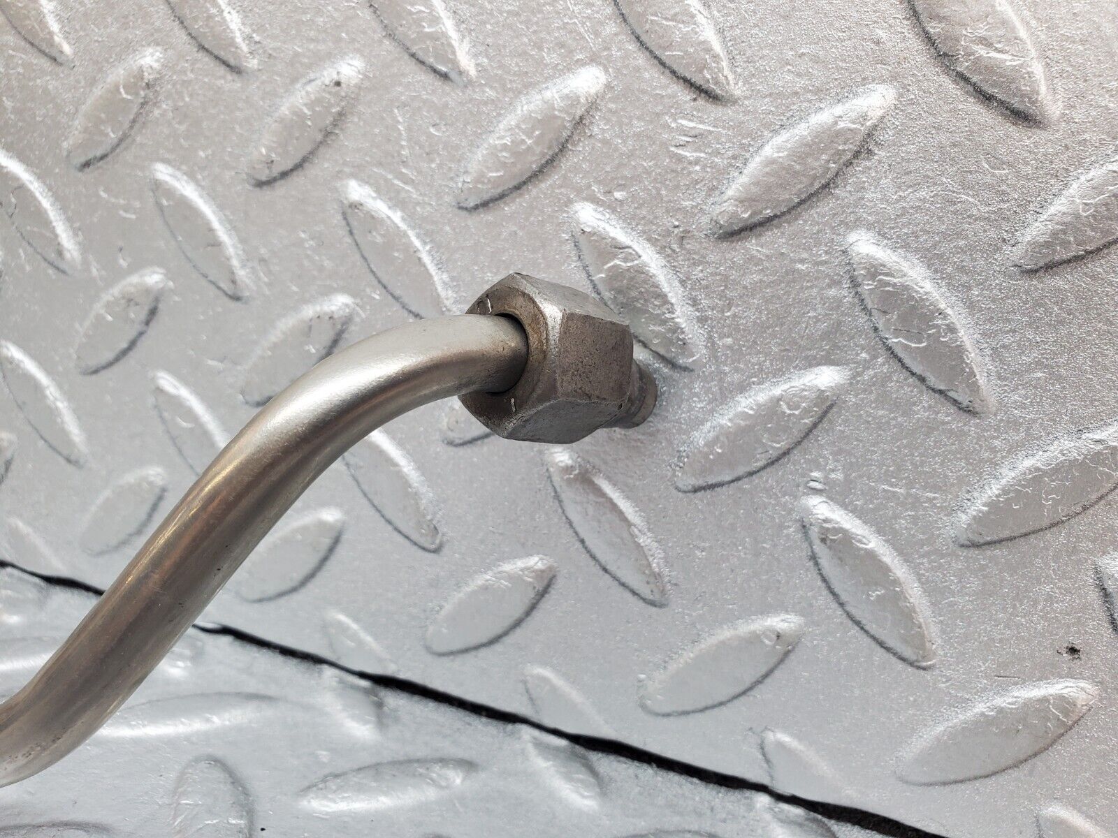 45375 Mercedes-Benz 280E M110.983 EGR Valve Hose Pipe