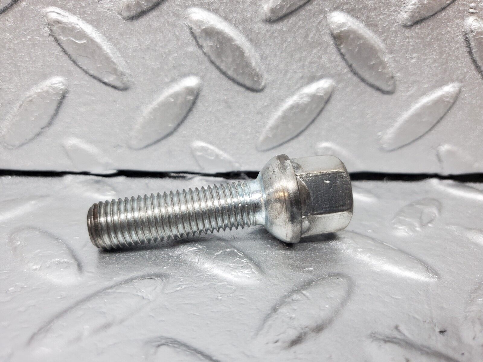 44865 Mercedes-Benz W124 220E Alloy Wheel Lug Bolt Set M12X1.5