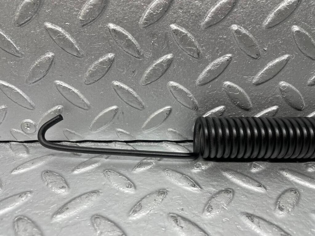 39007 Mercedes-Benz R107 500SL Bonnet Hinge Spring