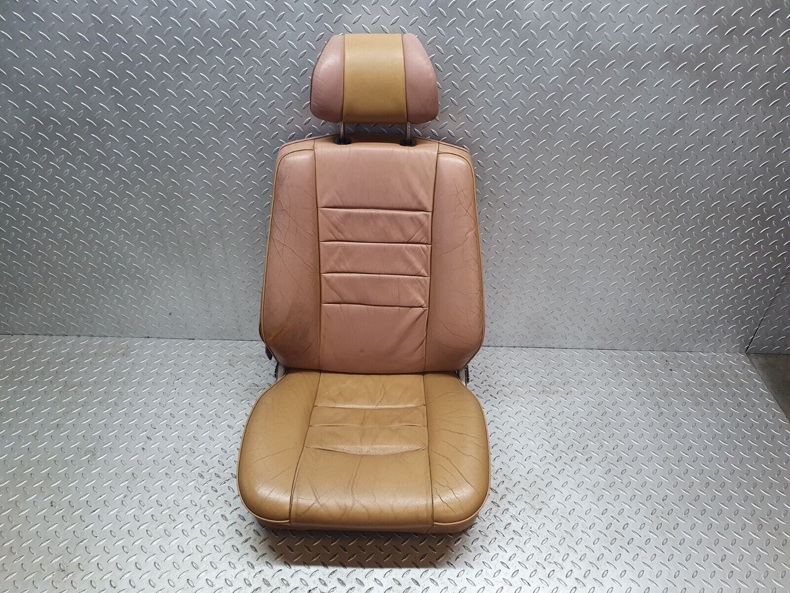 43813 Mercedes-Benz C126 380SEC Coupe Front Right Electric Passenger Seat Leather 1269101950