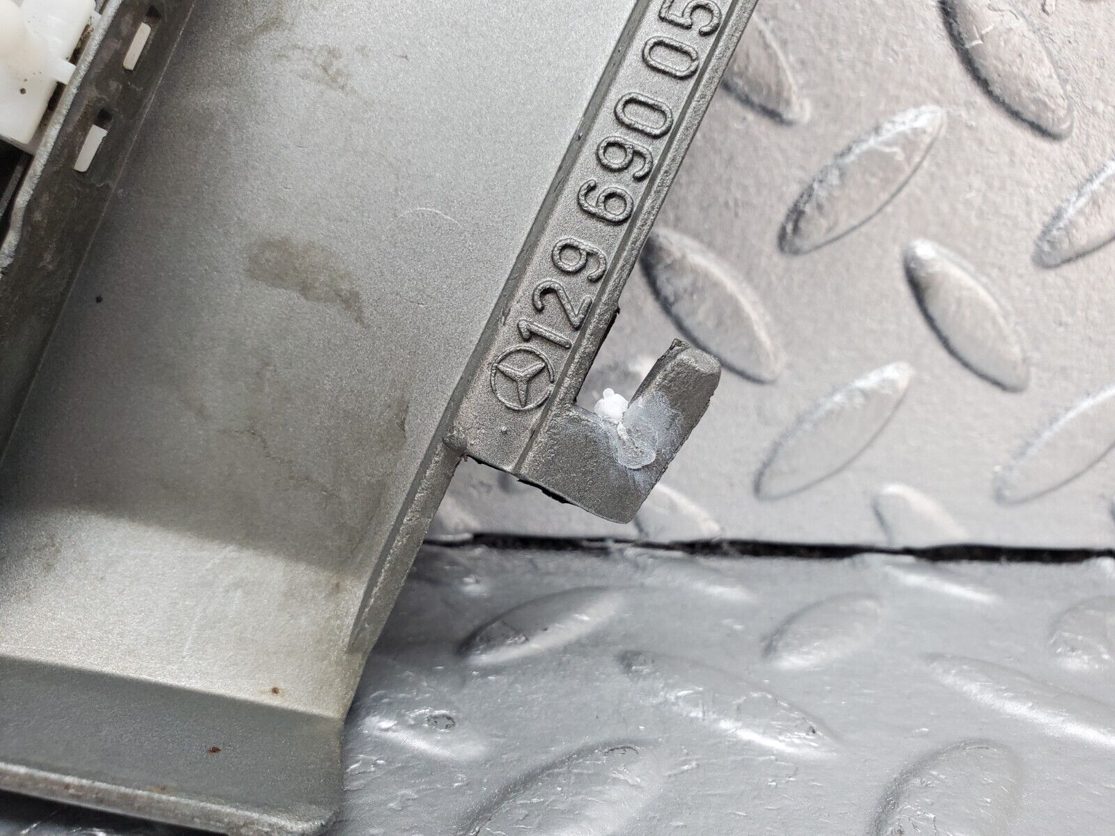 45037 Mercedes-Benz R129 300SL Coupe Rear Left Lower Moulding Trim 1296900540