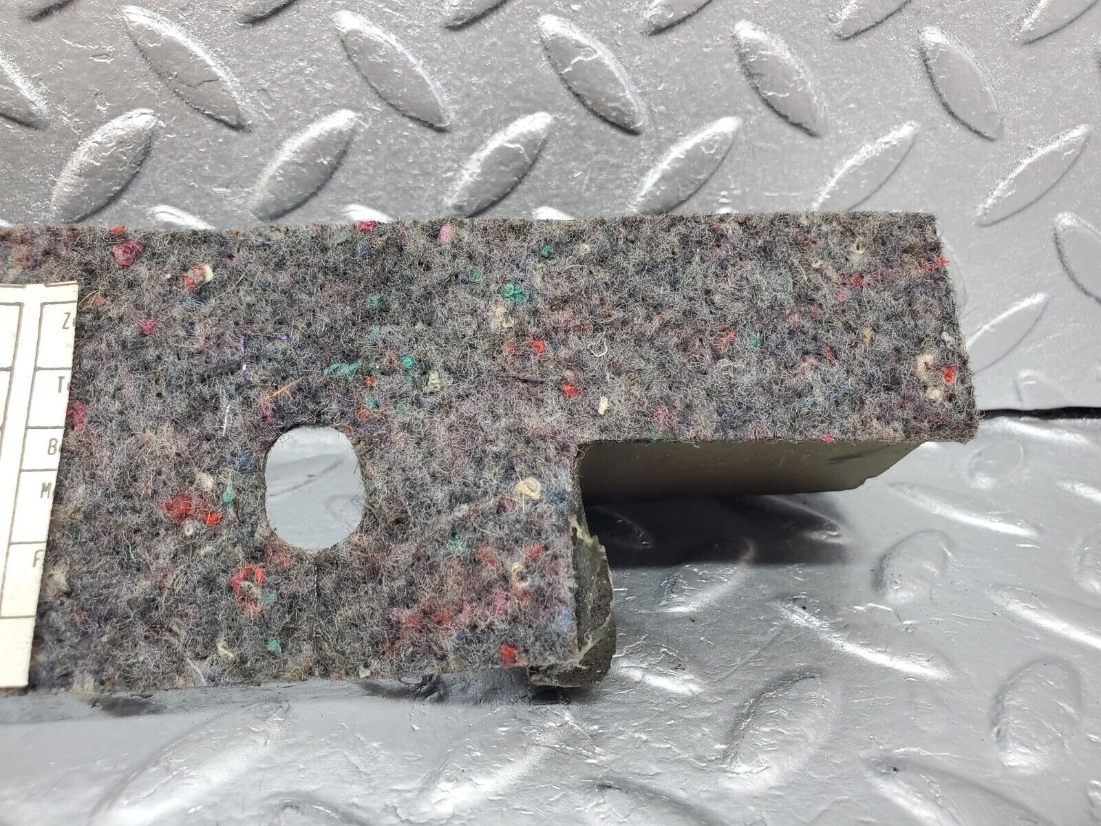 45734 Mercedes-Benz W126 420SE Rear Centre Seat Belt Carpet 1248600097