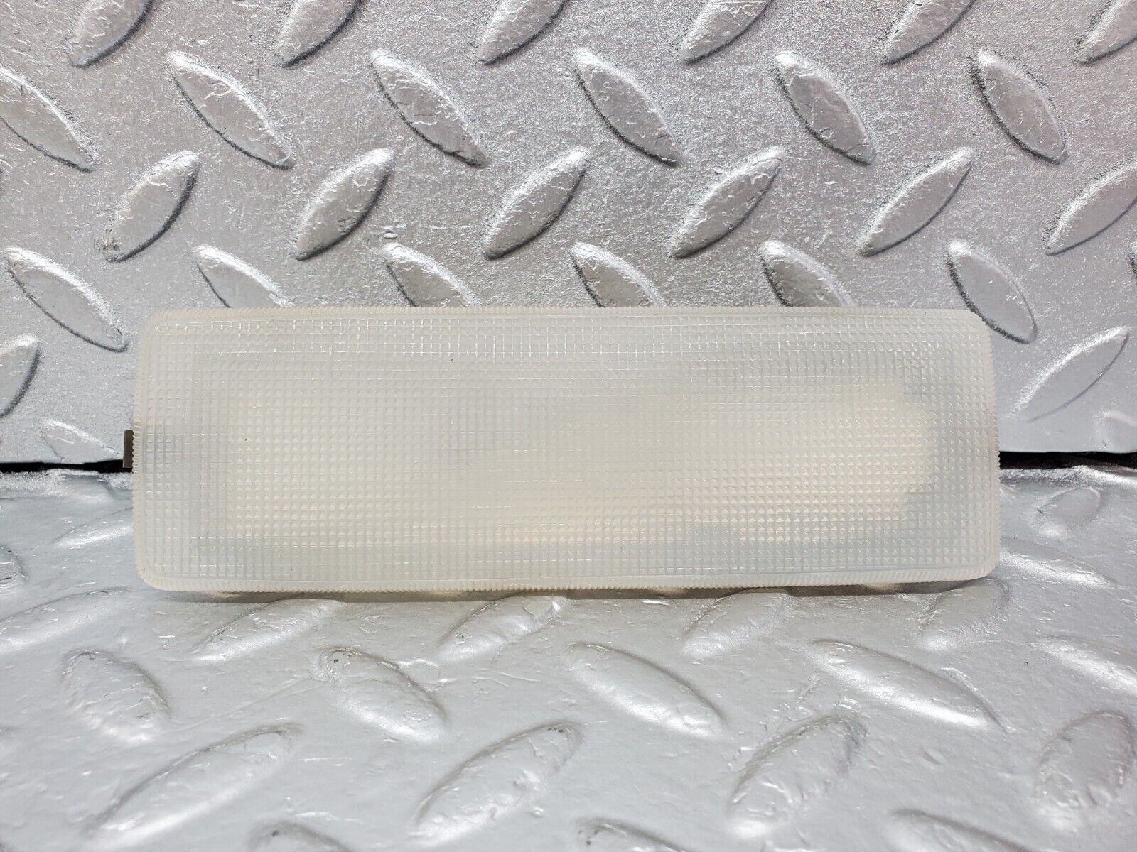 45791 Mercedes-Benz W126 420SE Rear Dome Light 1268200101