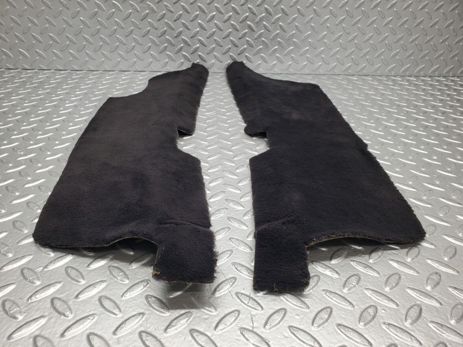 46419 Mercedes-Benz C123 280CE Coupe Rear Floor Cross Member Mat Carpet Black