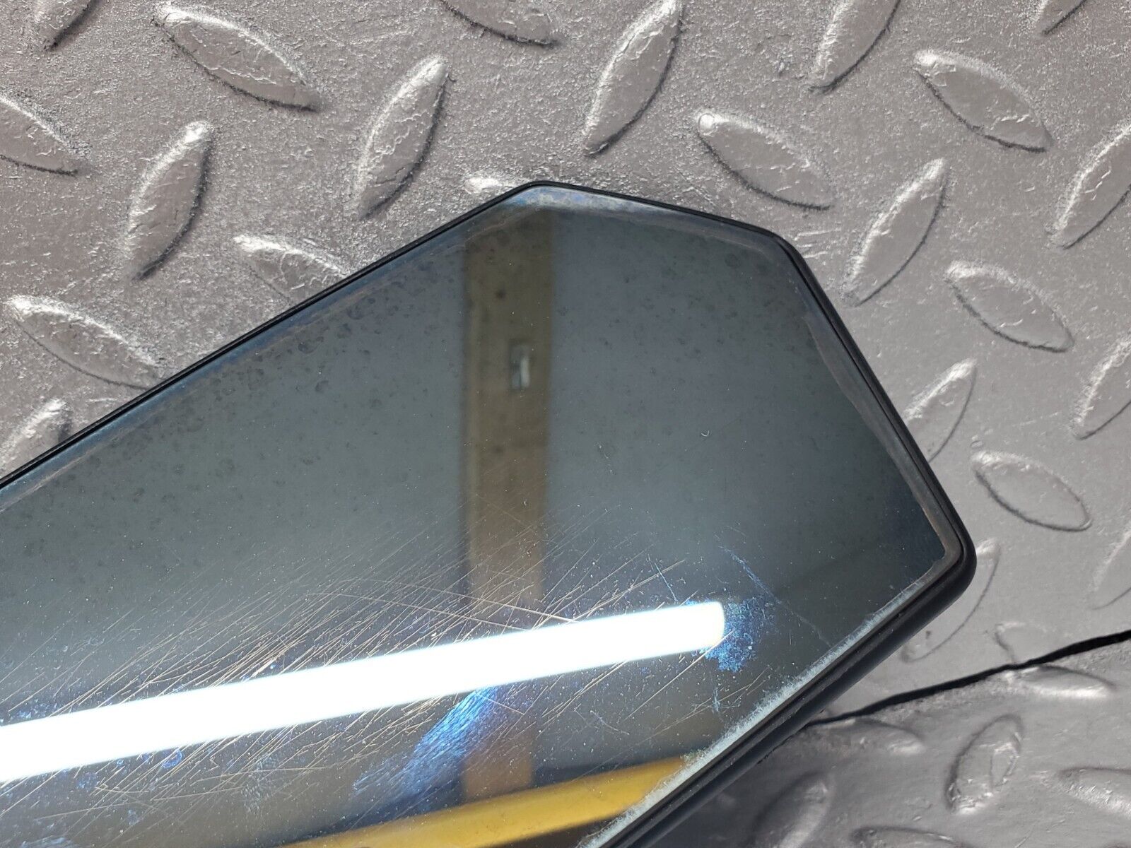 45746 Mercedes-Benz W126 420SE Wing Mirror Glass Left 1268110722