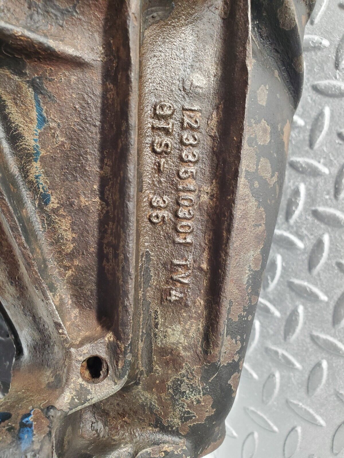 46711 Mercedes-Benz C123 280CE Coupe Rear Differential Ratio 3.58 1233510301