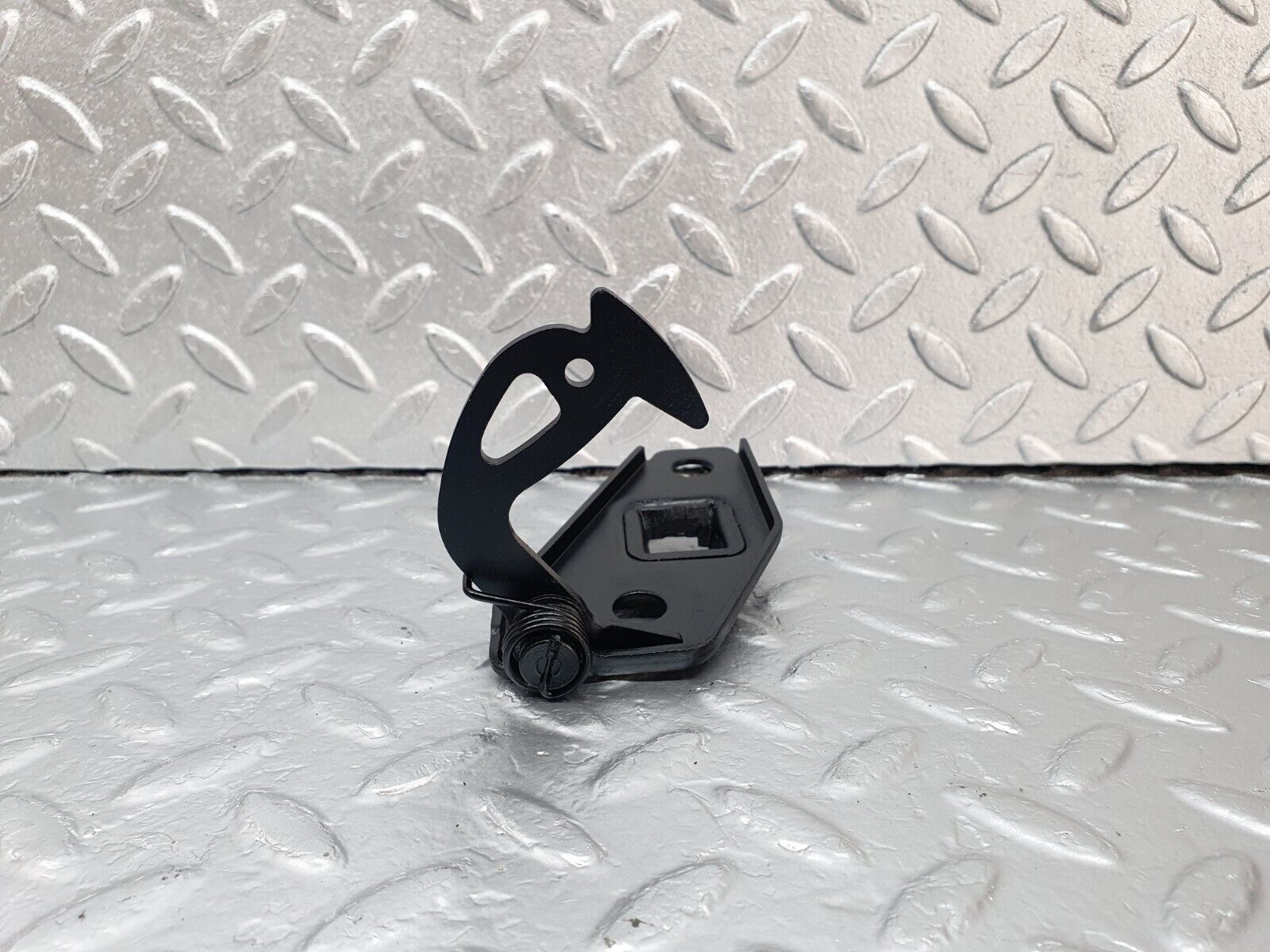 42835 Mercedes-Benz W201 190 2.0L Bonnet Safety Latch 2018800560