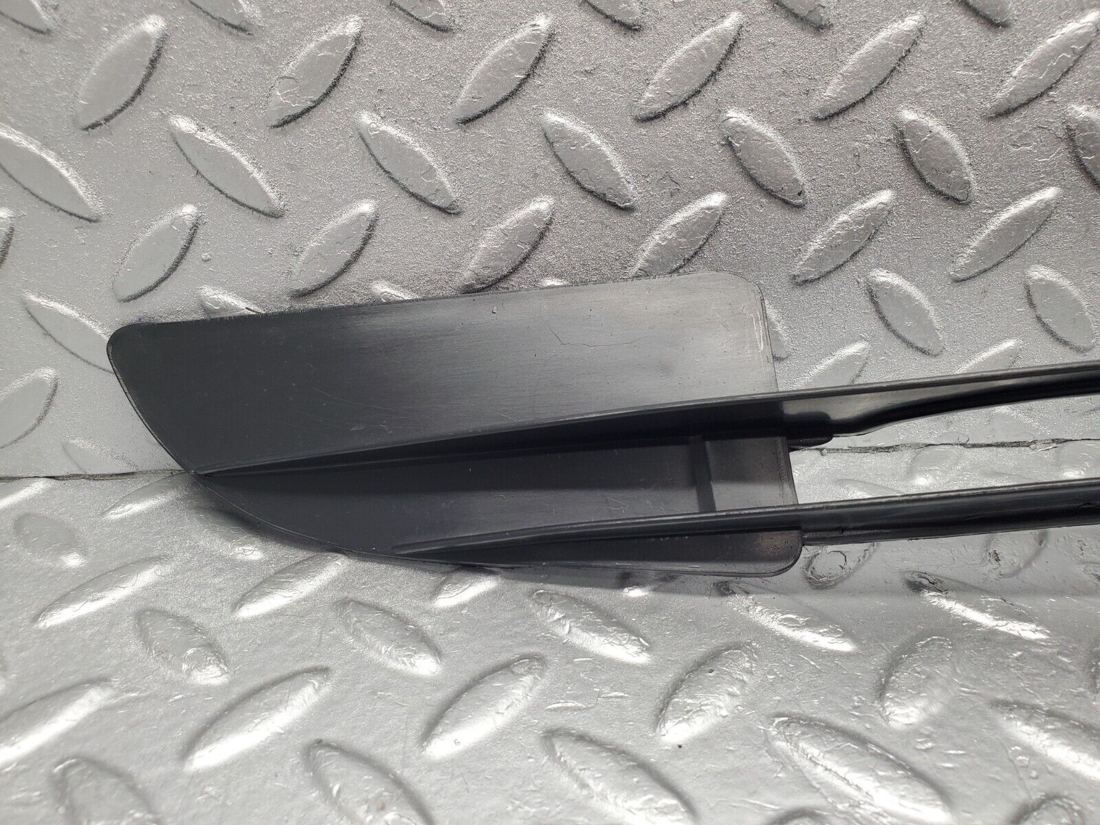 46349 Mercedes-Benz C123 280CE Coupe Front Bumper Lower Grill Right 1238880223