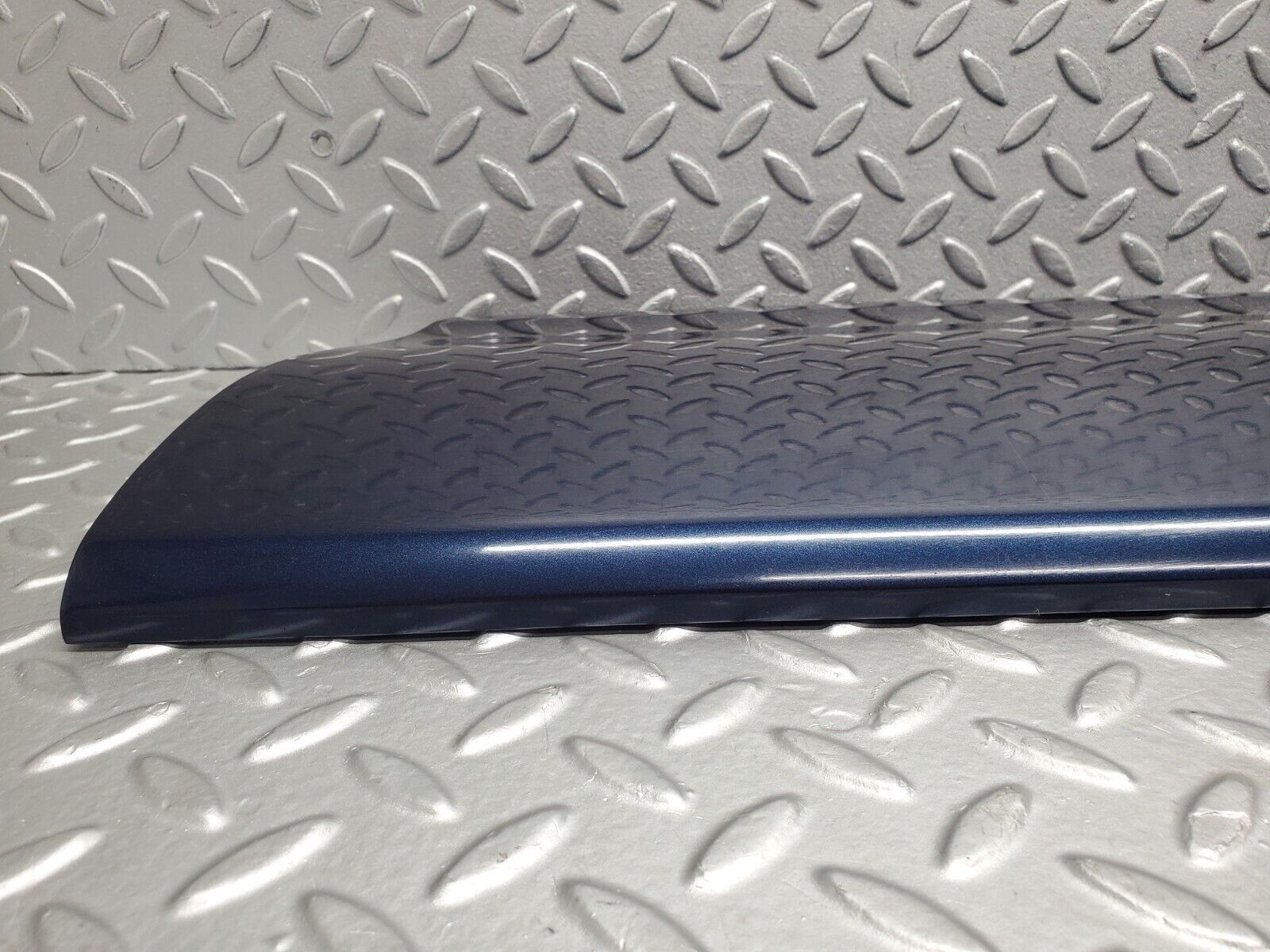 46746 Mercedes-Benz R129 320SL Coupe Right Door Lower Moulding Trim 1296902240