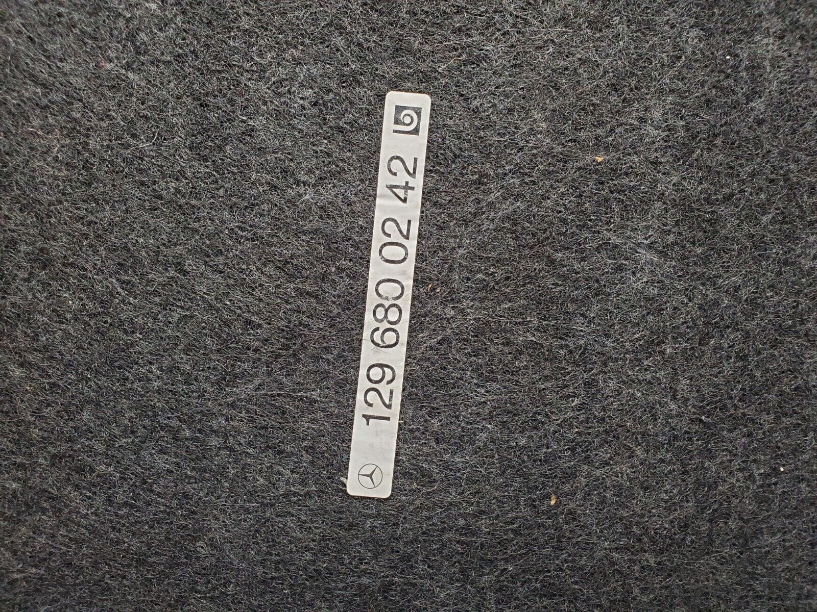 46865 Mercedes-Benz R129 320SL Coupe Trunk Boot Floor Carpet Beige 1296800242