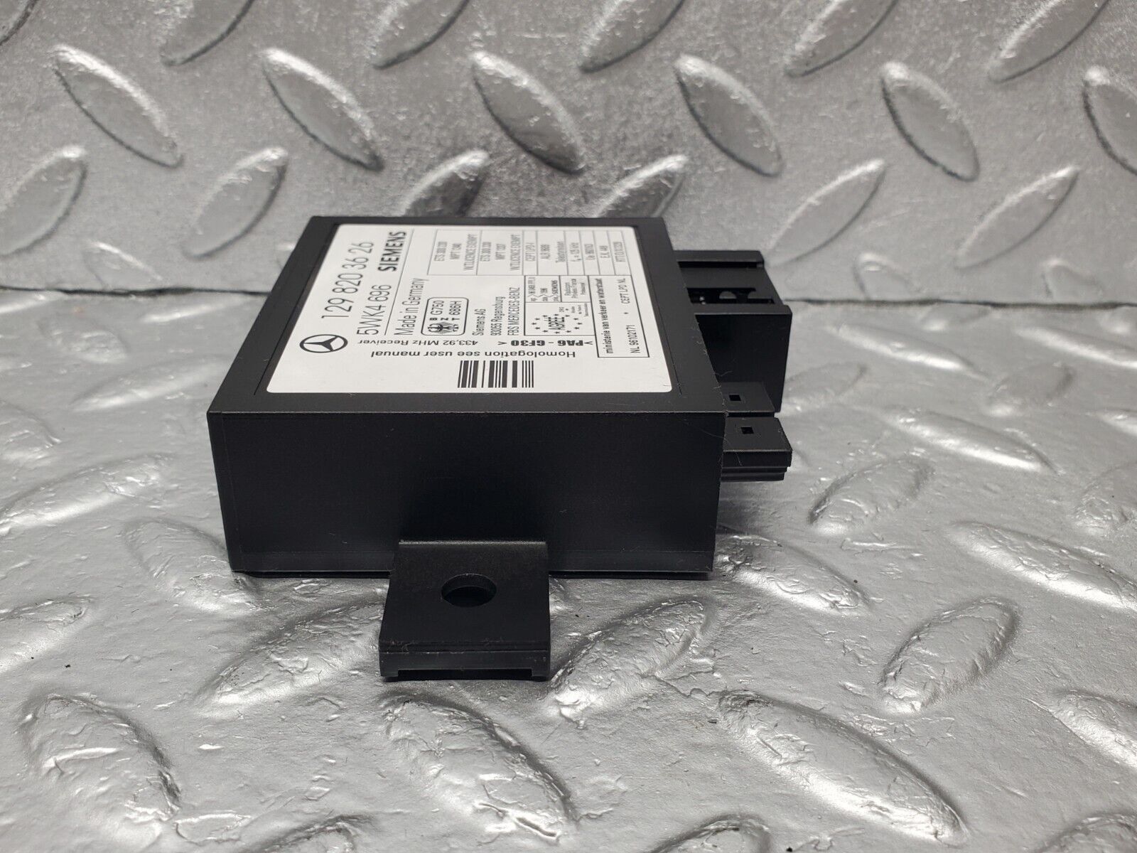 46825 Mercedes-Benz R129 320SL Coupe Immobiliser Control Unit Siemens 1298203626