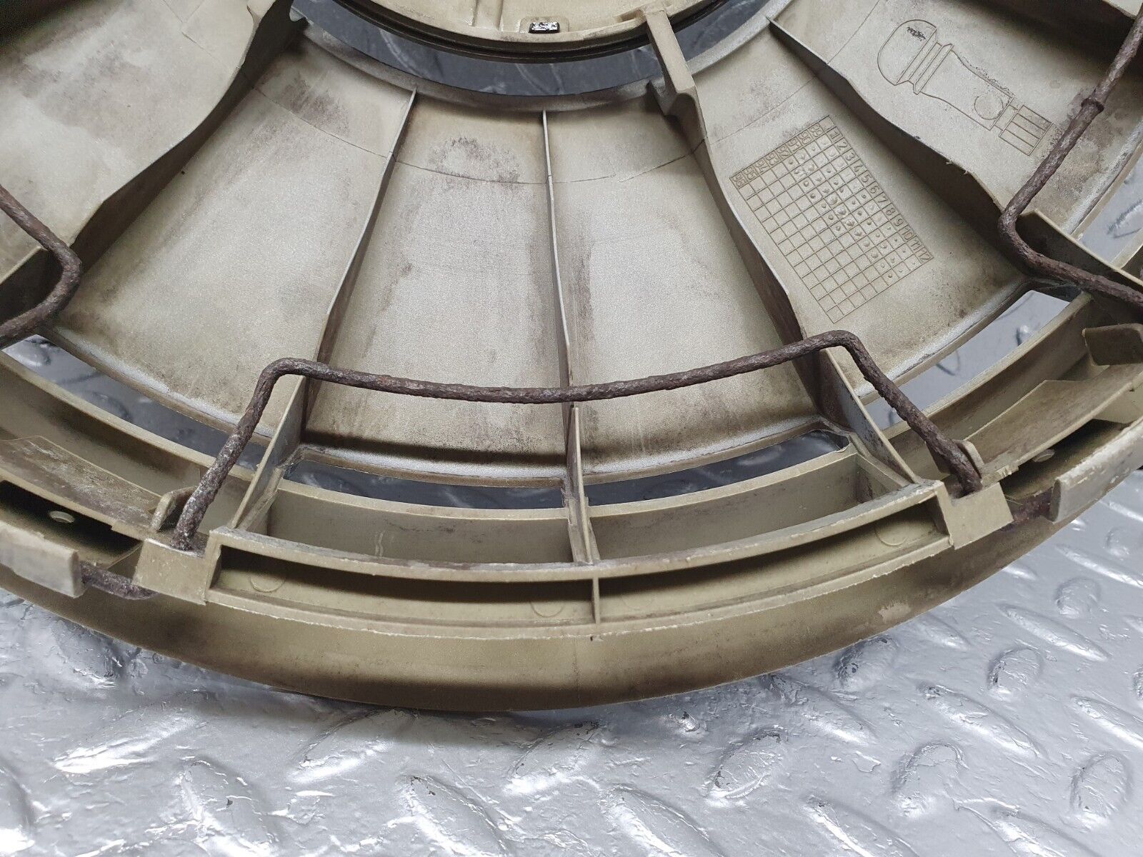 42880 Mercedes-Benz W201 190 2.0L Wheel Trim Hub Cap 14" 2014010324