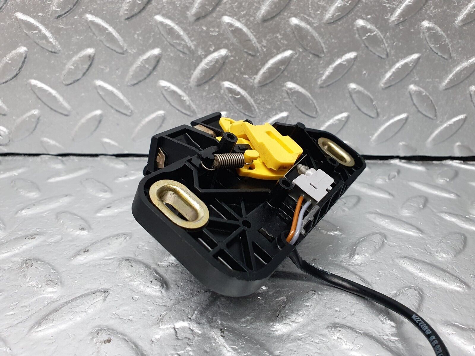 42232 Mercedes-Benz R129 320SL Coupe Trunk Lock 1298001810