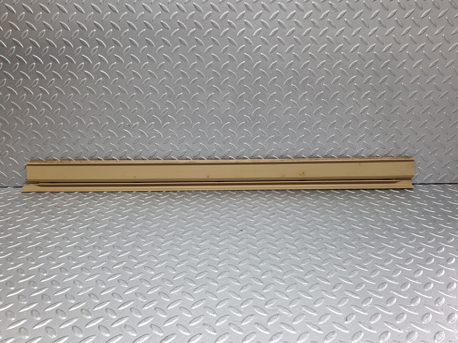44094 Mercedes-Benz C123 230CE Coupe Right Door Sill Trim Beige