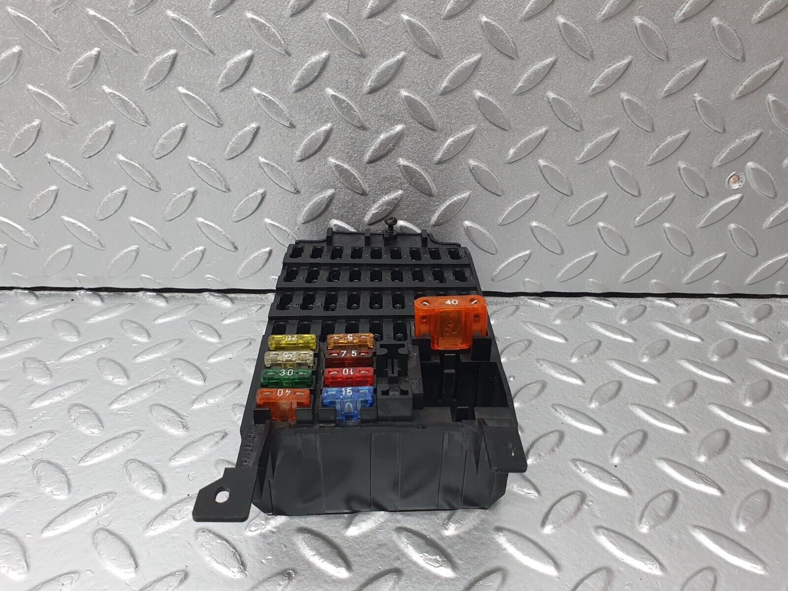 41816 Mercedes-Benz W202 C200 Fuse Box 2085450140