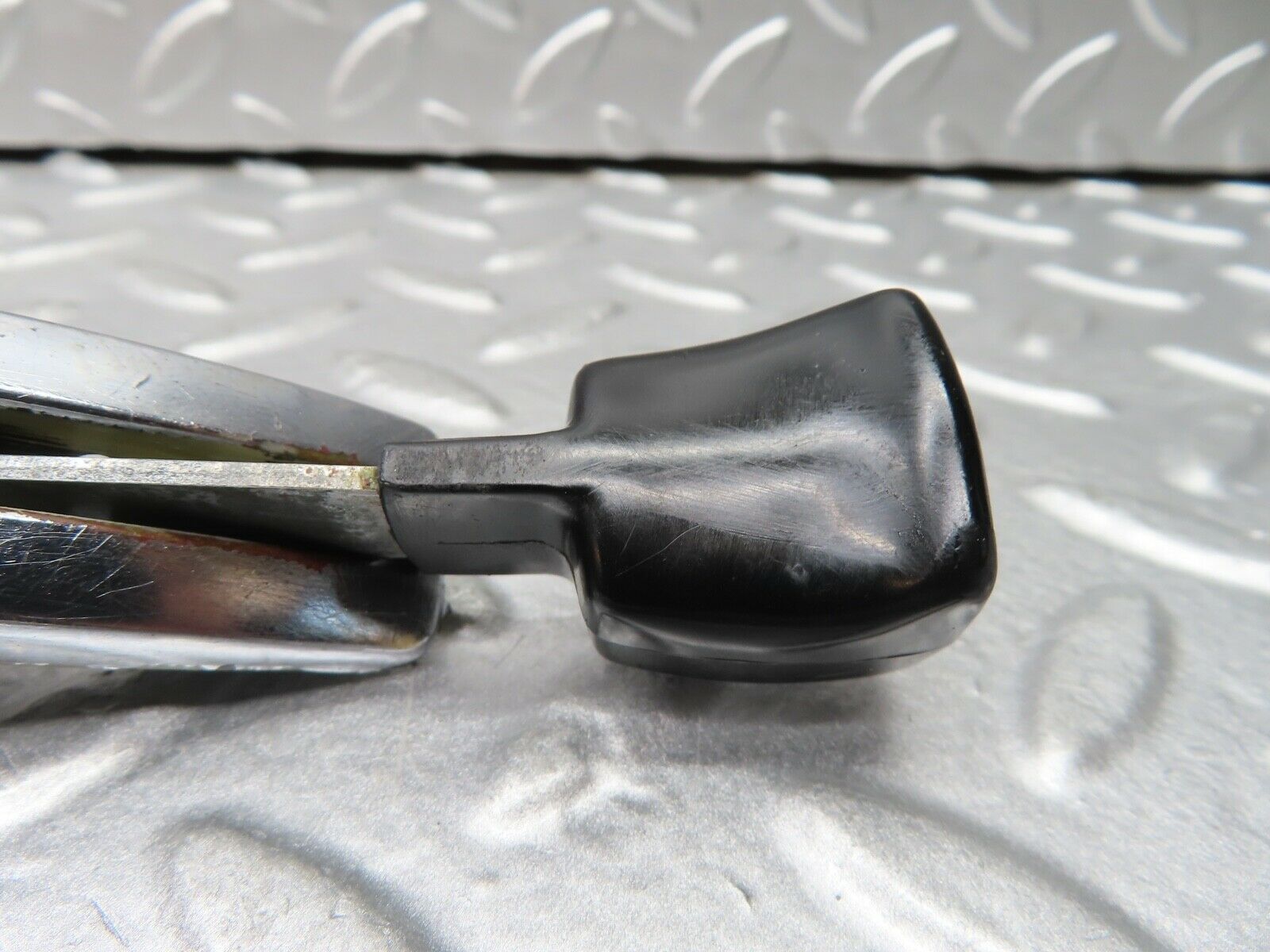 20561 Mercedes-Benz R107 450SL Left Seat Folding Lever