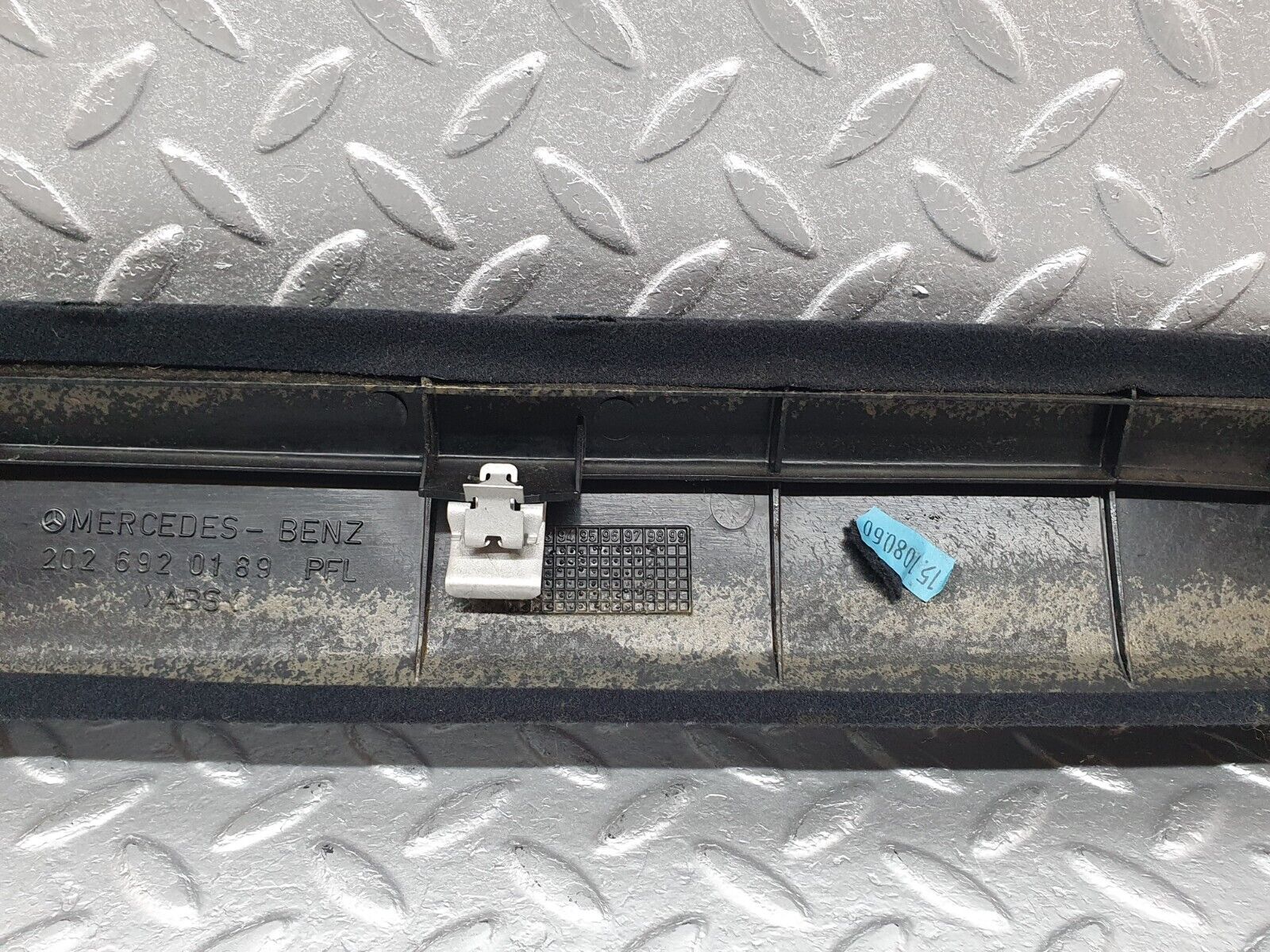 41760 Mercedes-Benz W202 C200 A Pillar Trim Cover Left Side Grey 2026920189