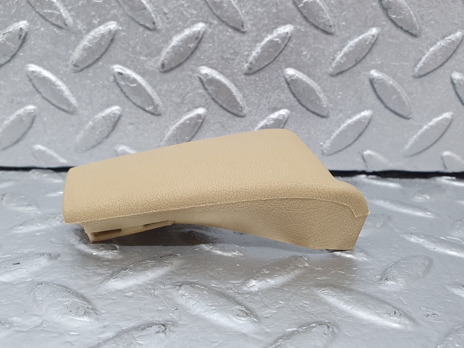 44158 Mercedes-Benz C123 230CE Coupe Front Right Seat Cover Trim Beige 1239193820