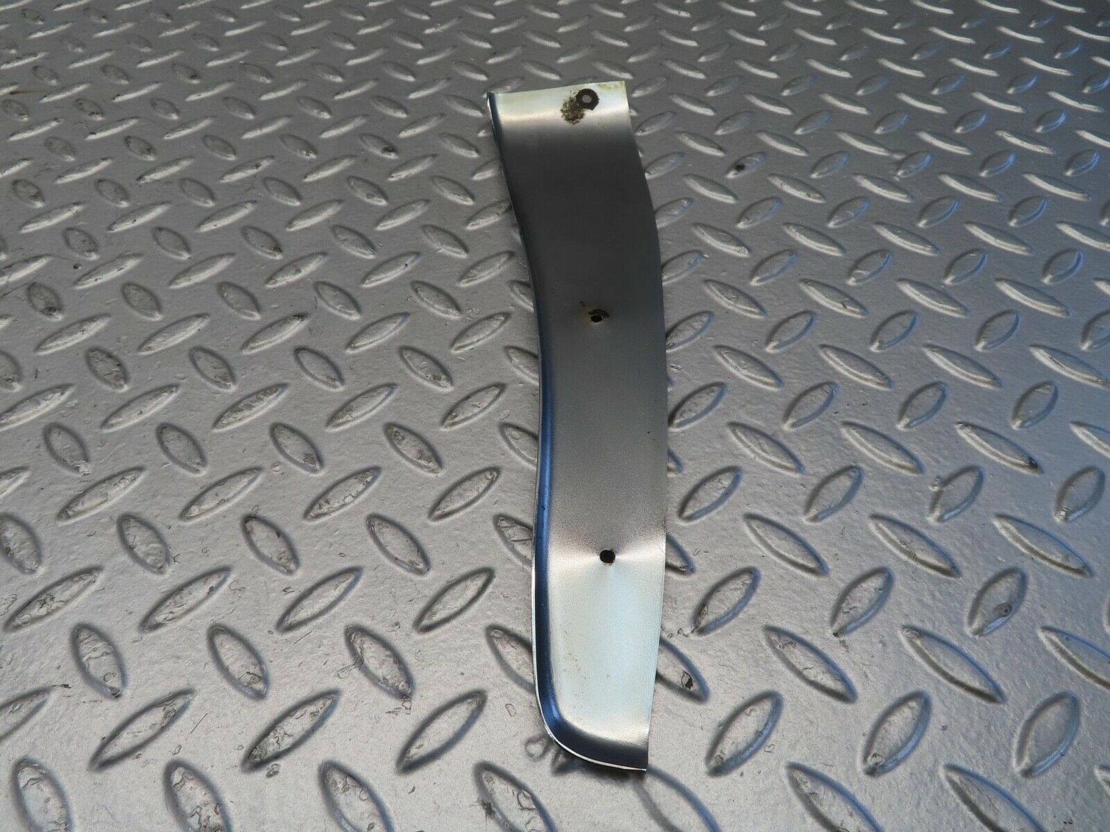 11657 Mercedes-Benz R107 450SL Left Door Chrome Cover