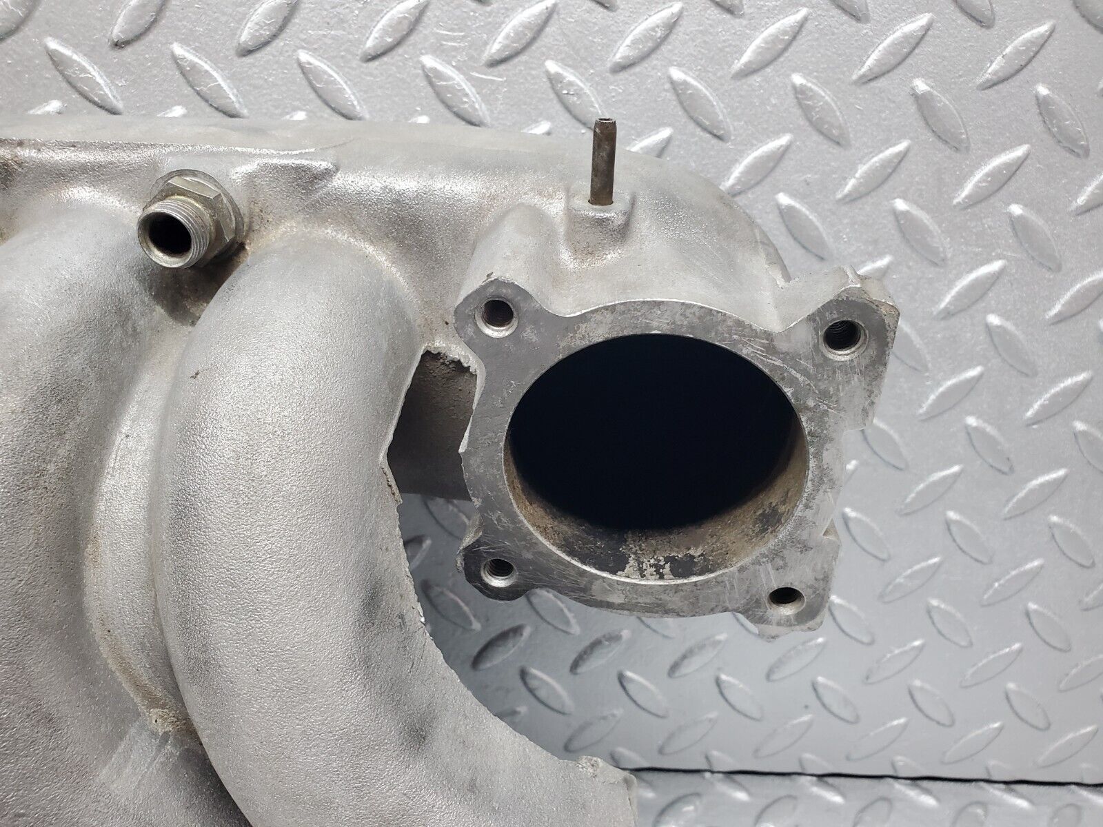 45391 Mercedes-Benz 280E M110.983 Air Intake Manifold 1101413401