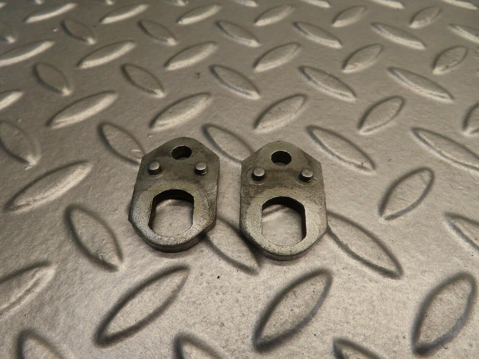 11739 Mercedes-Benz R107 450SL Fuel Injector Bracket